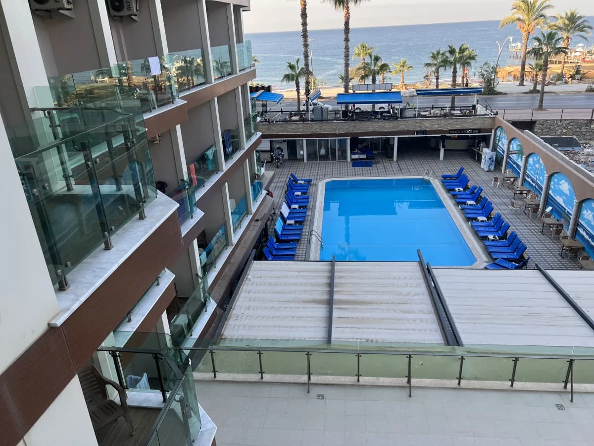 Blue Coast Hotel - photo 5