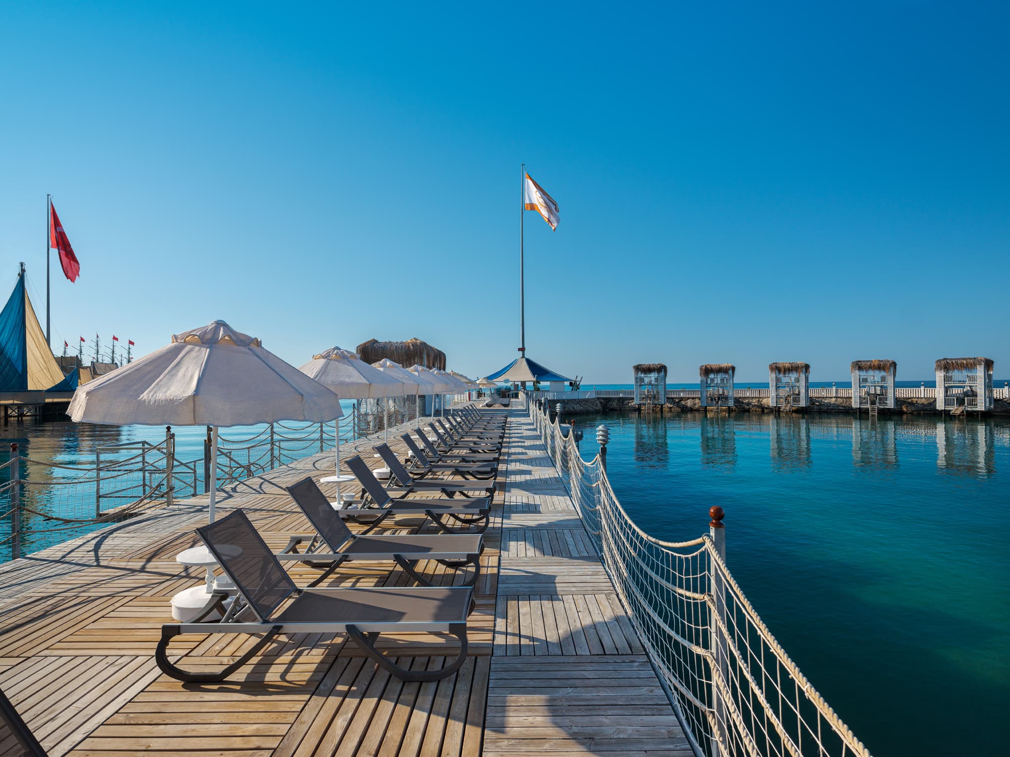 Adin Beach Hotel