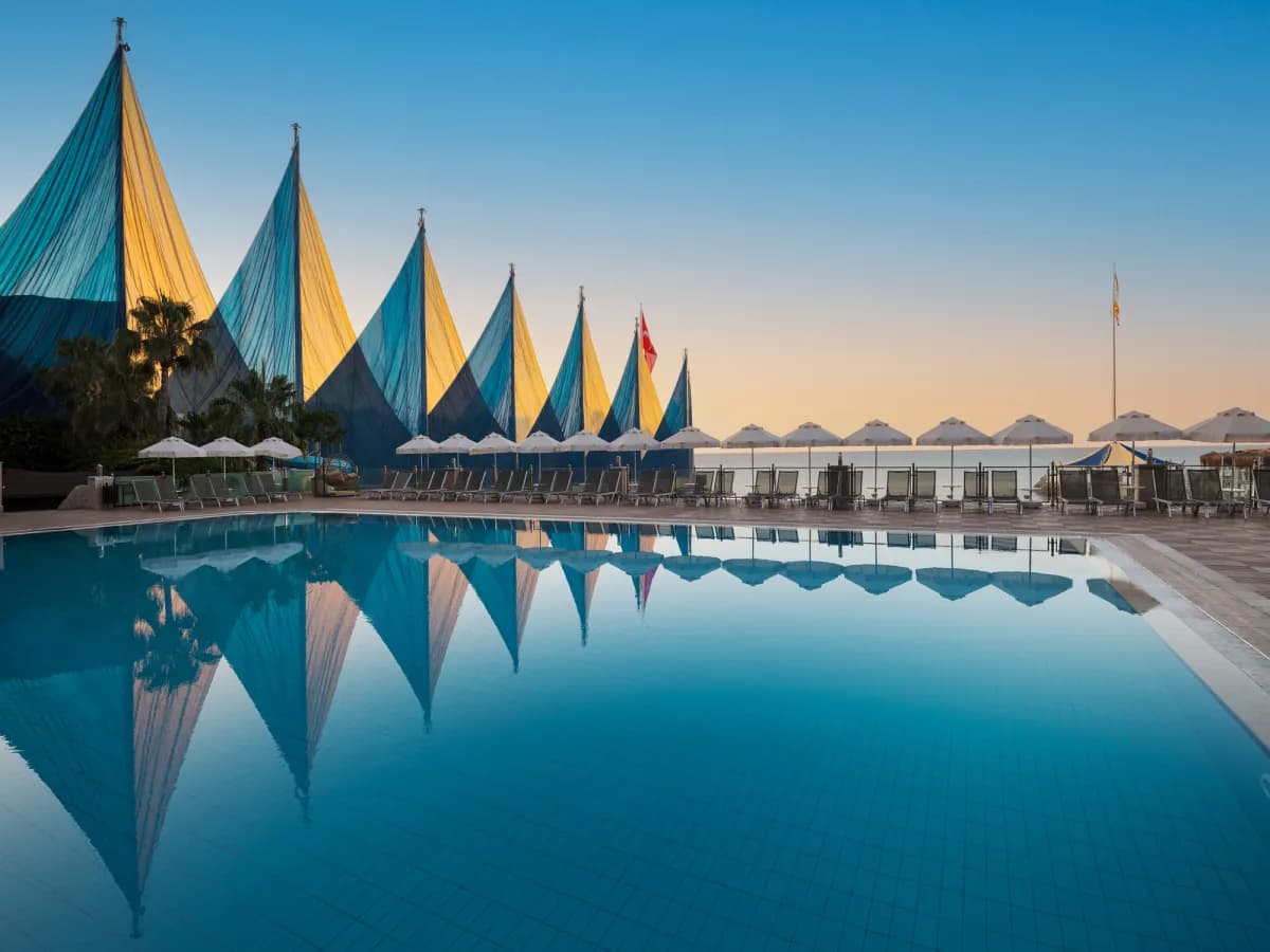 Adin Beach Hotel - photo 3