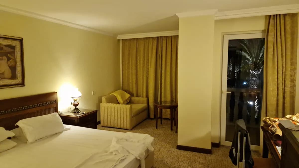 Antique Hotel - photo 2