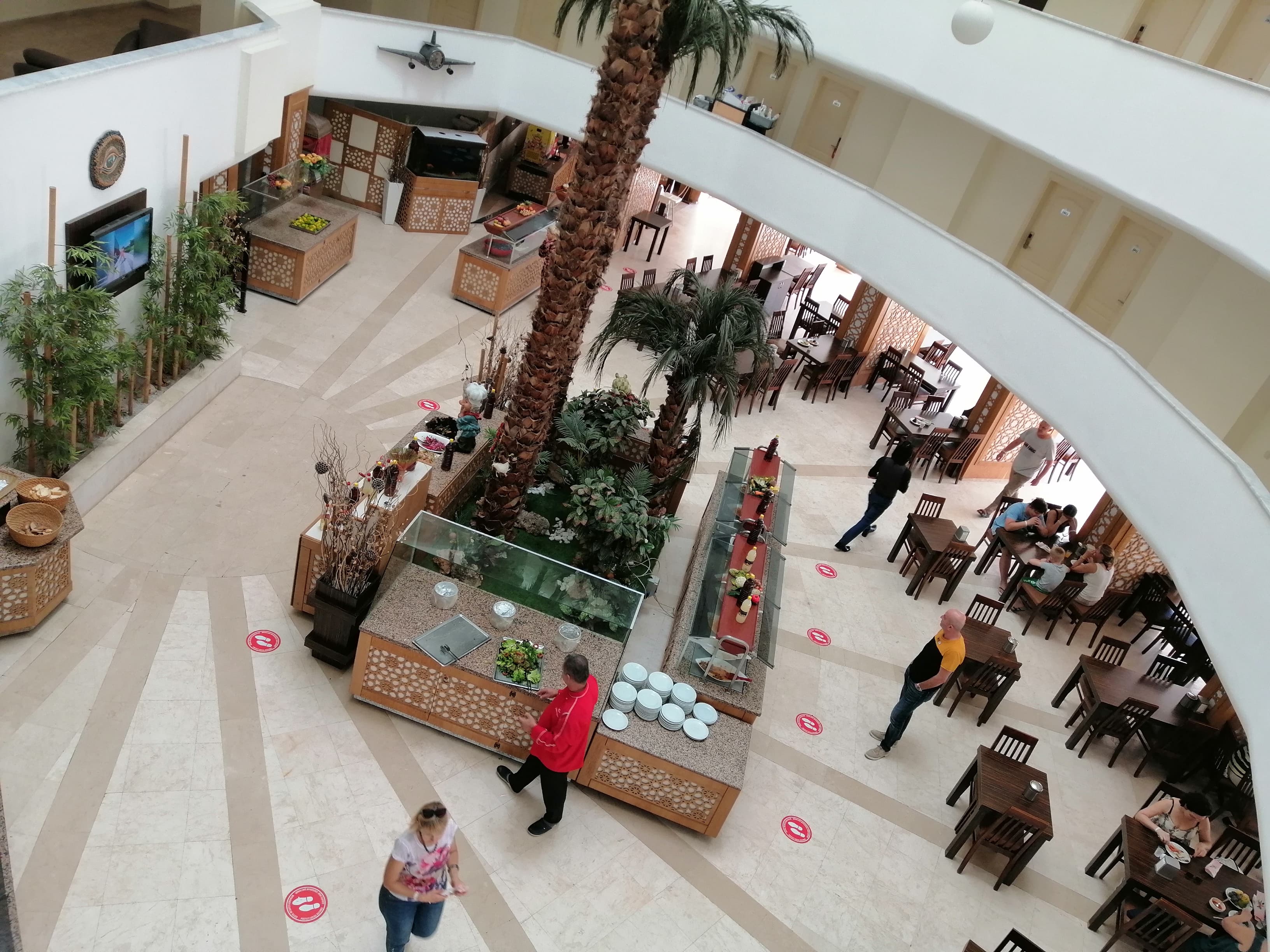 Arabella World Hotel - photo 2