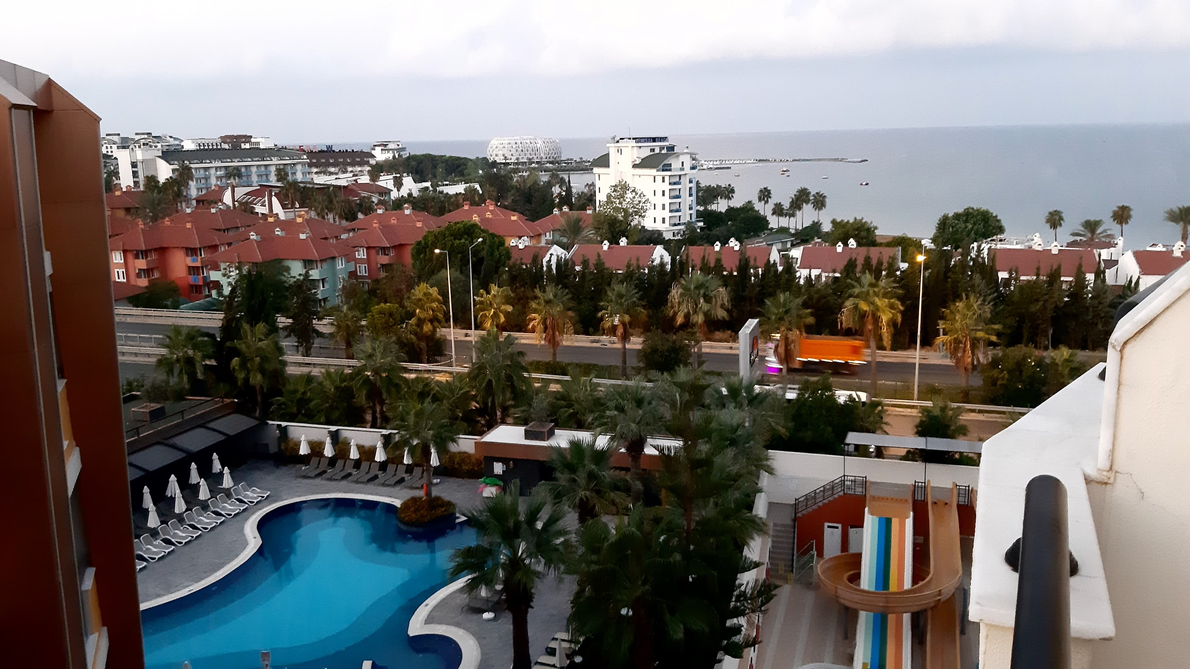 Arabella World Hotel - photo 7