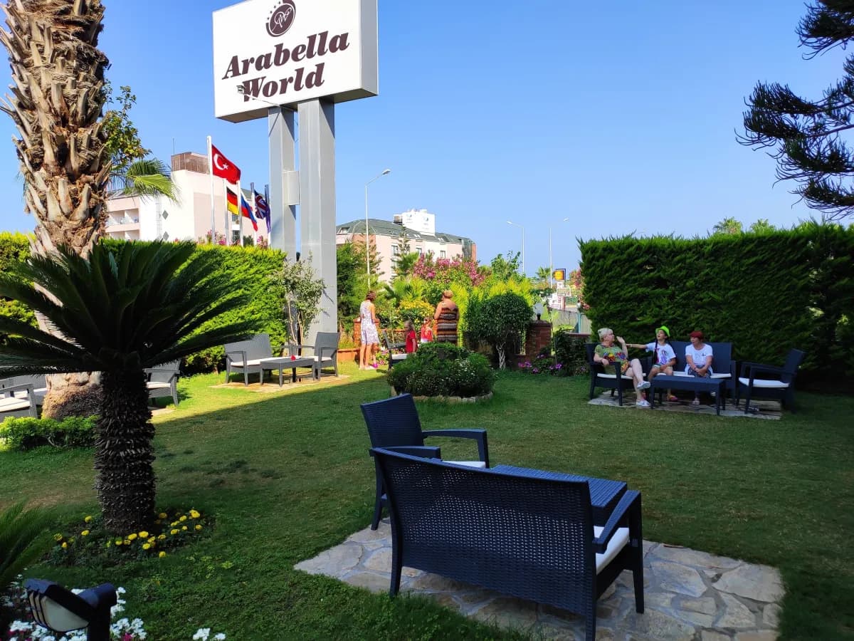 Arabella World Hotel - photo 10