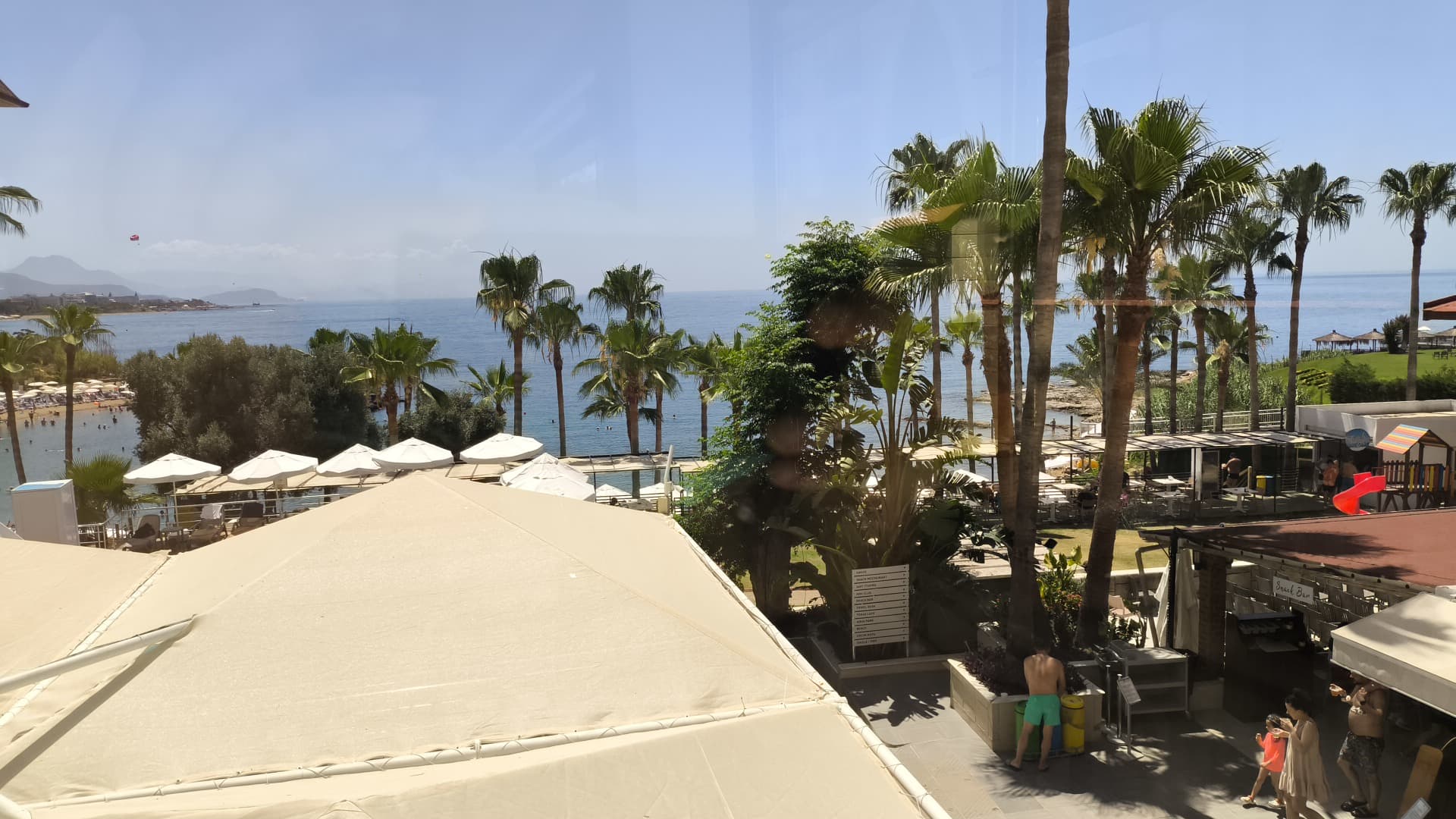 Land Of Paradise Beach Hotel