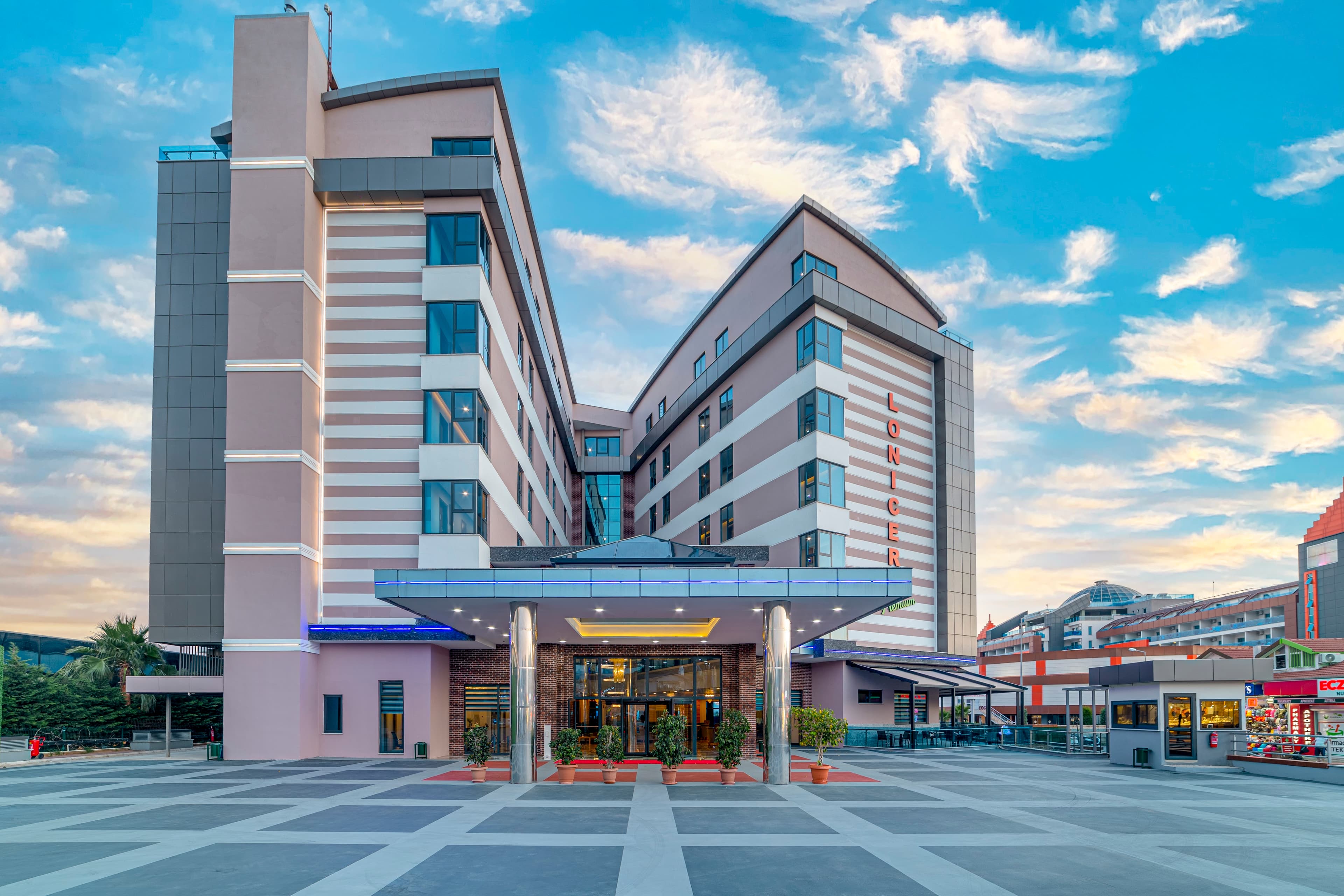 Lonicera Premium Hotel