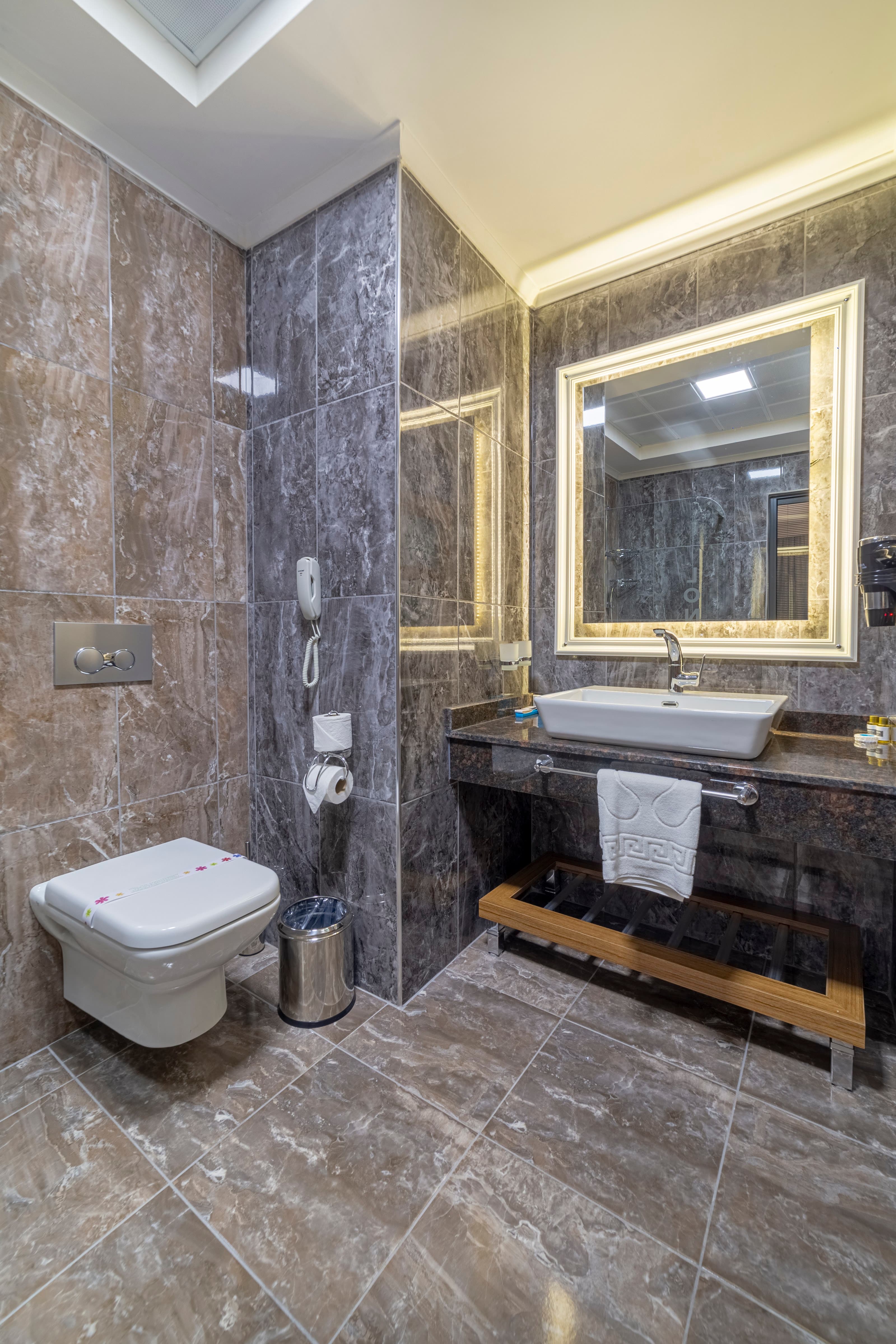 Lonicera Premium Hotel - photo 4