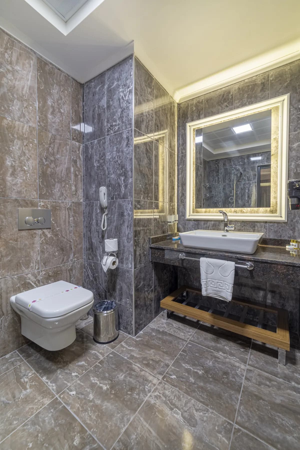 Lonicera Premium Hotel - photo 4
