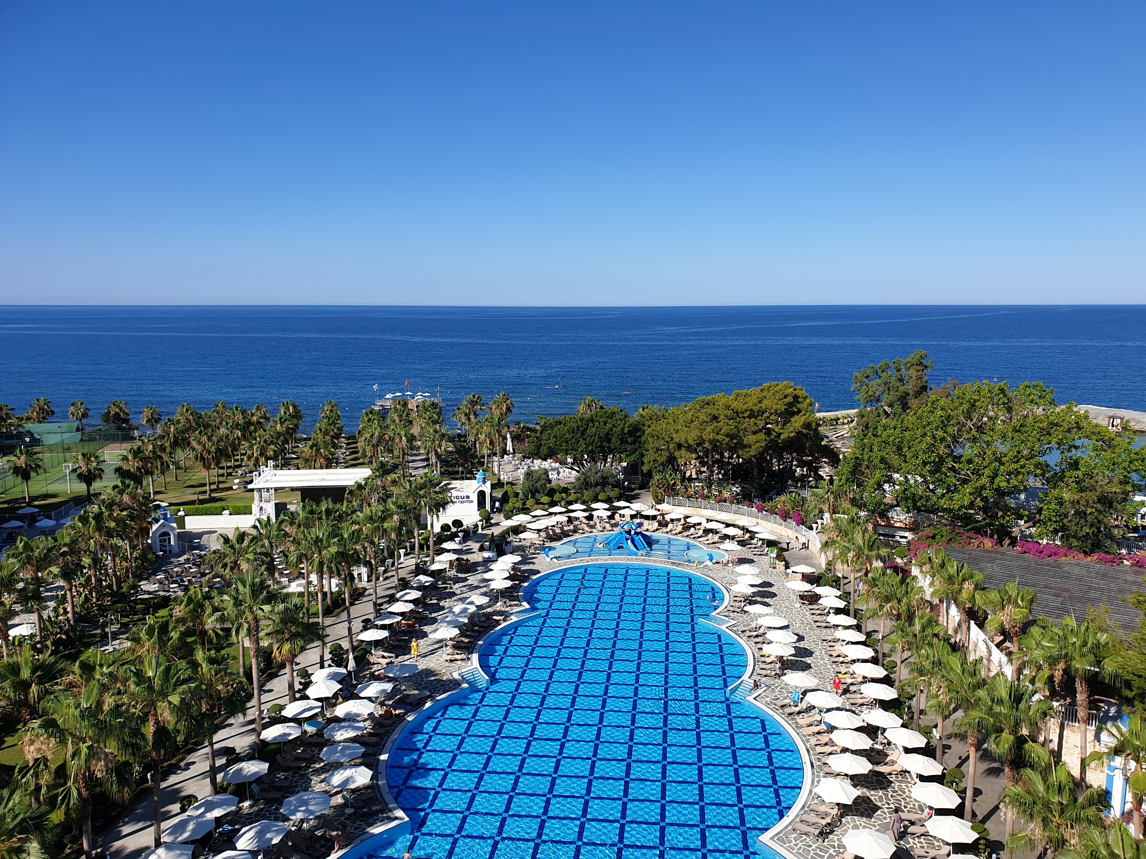 Rubi Platinum Spa Resort & Suites - photo 3