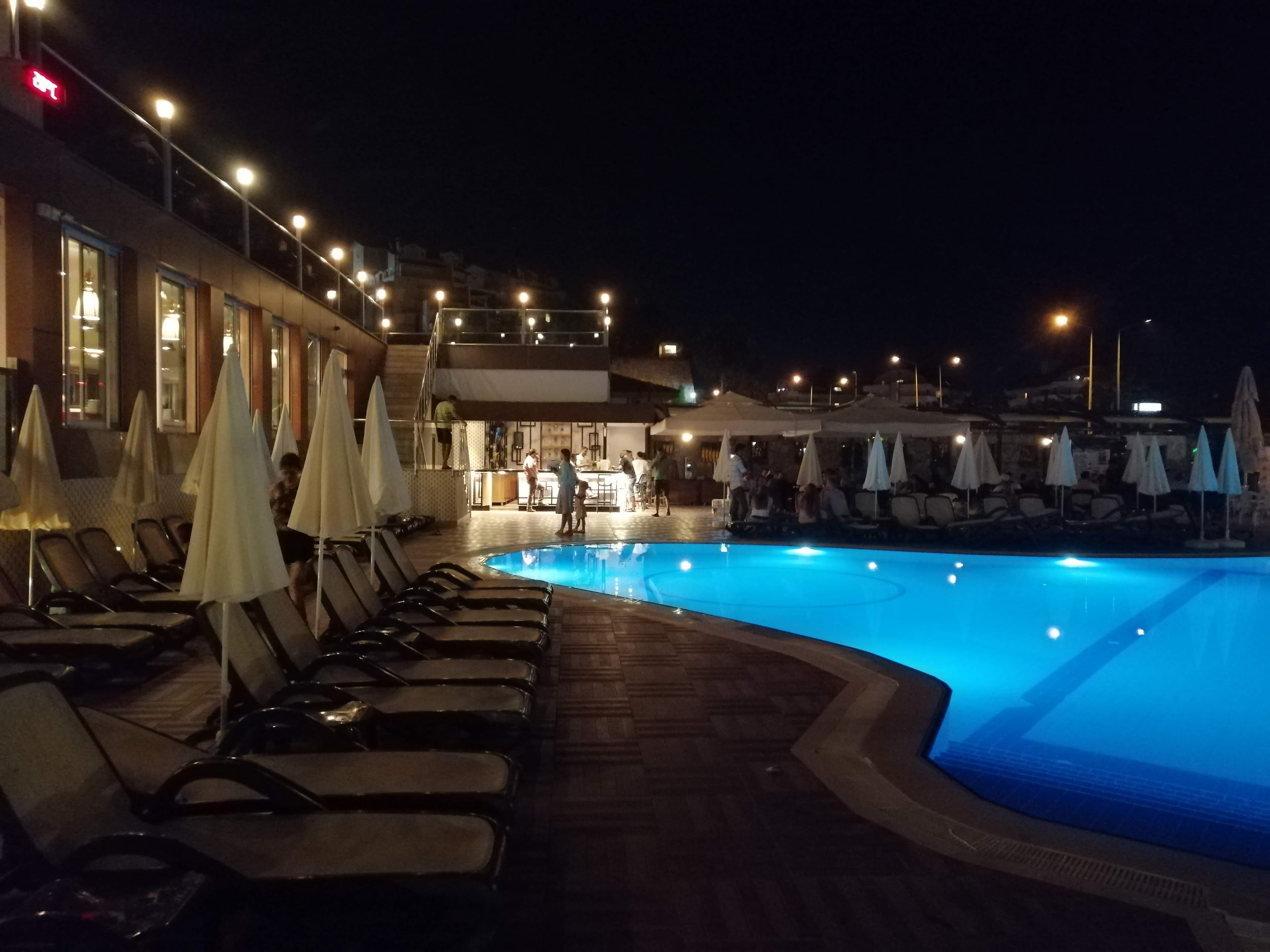 Lioness Hotel - photo 3