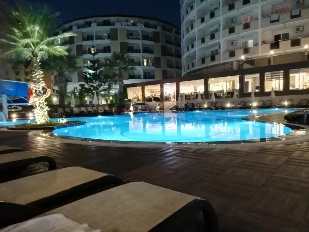 Lioness Hotel - photo 6