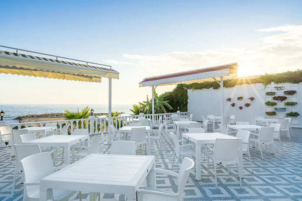 RAMIRA BEACH HOTEL - photo 8