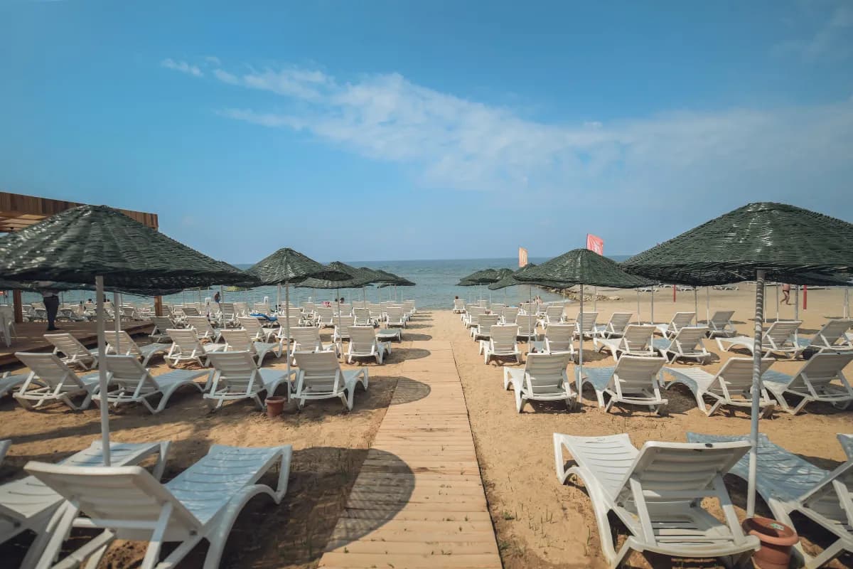 RAMIRA BEACH HOTEL - photo 10