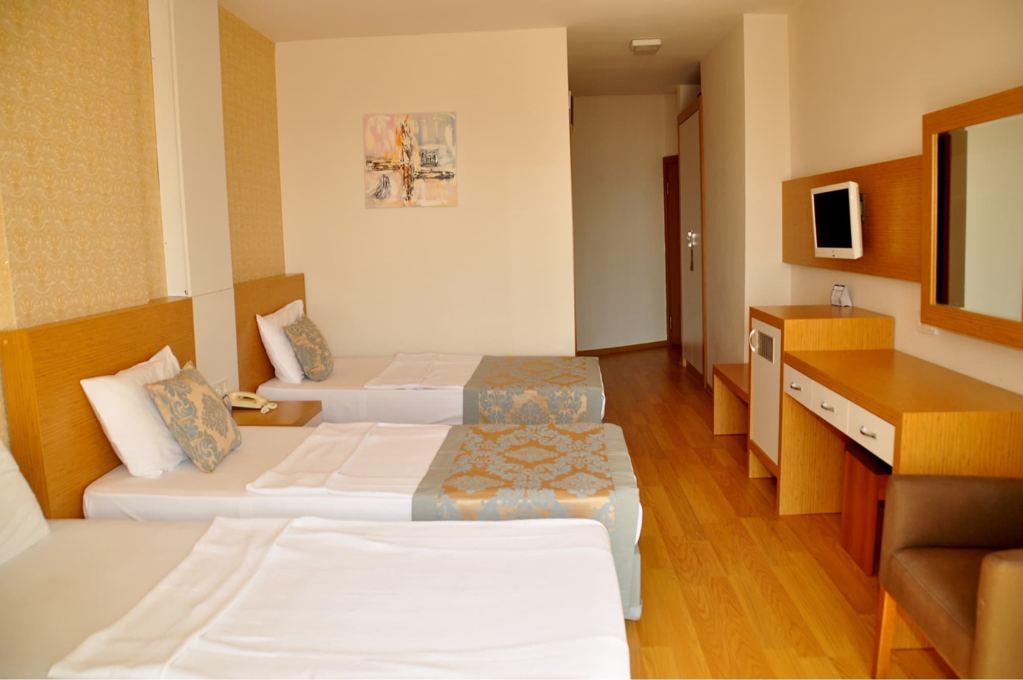Blue Fish Hotel - photo 2