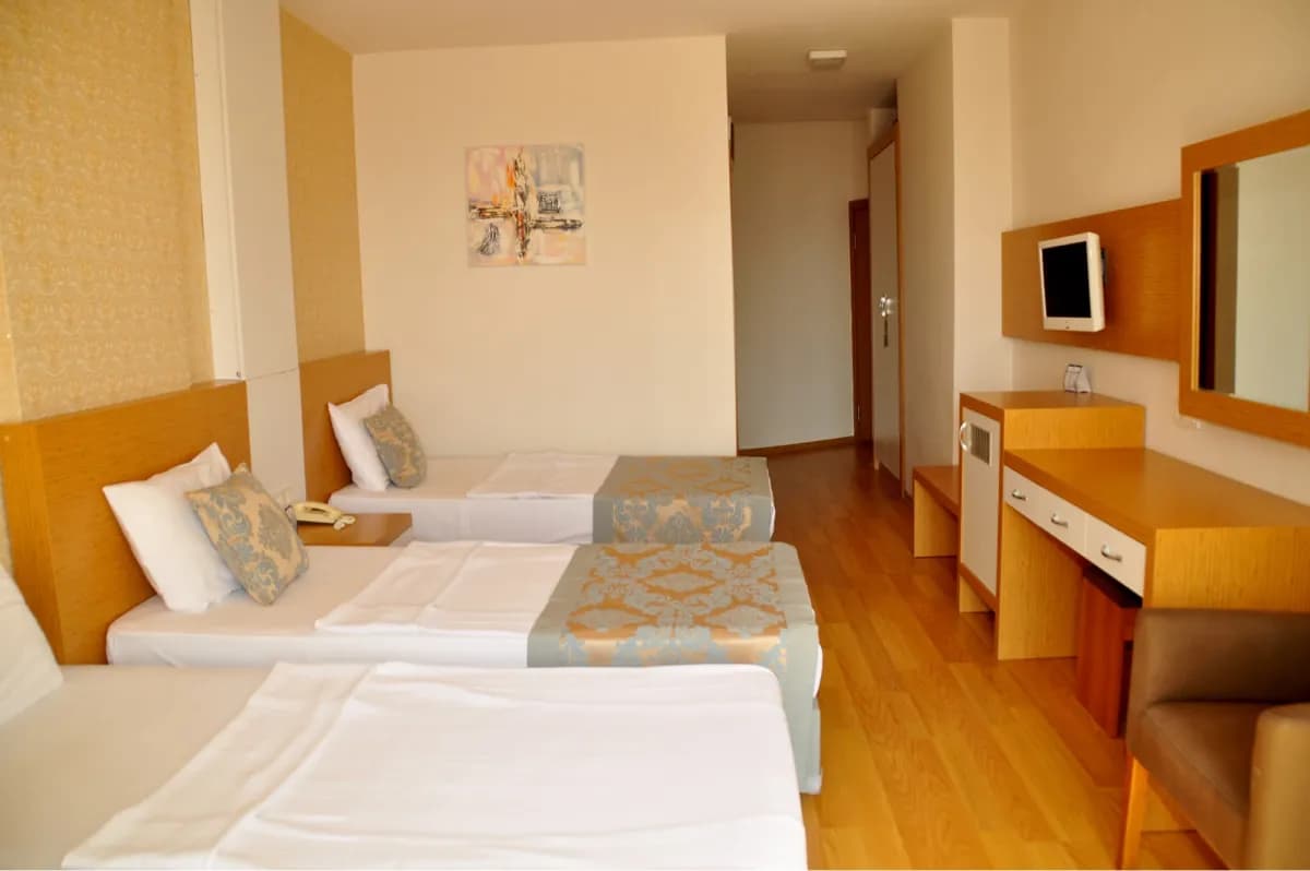 Blue Fish Hotel - photo 2