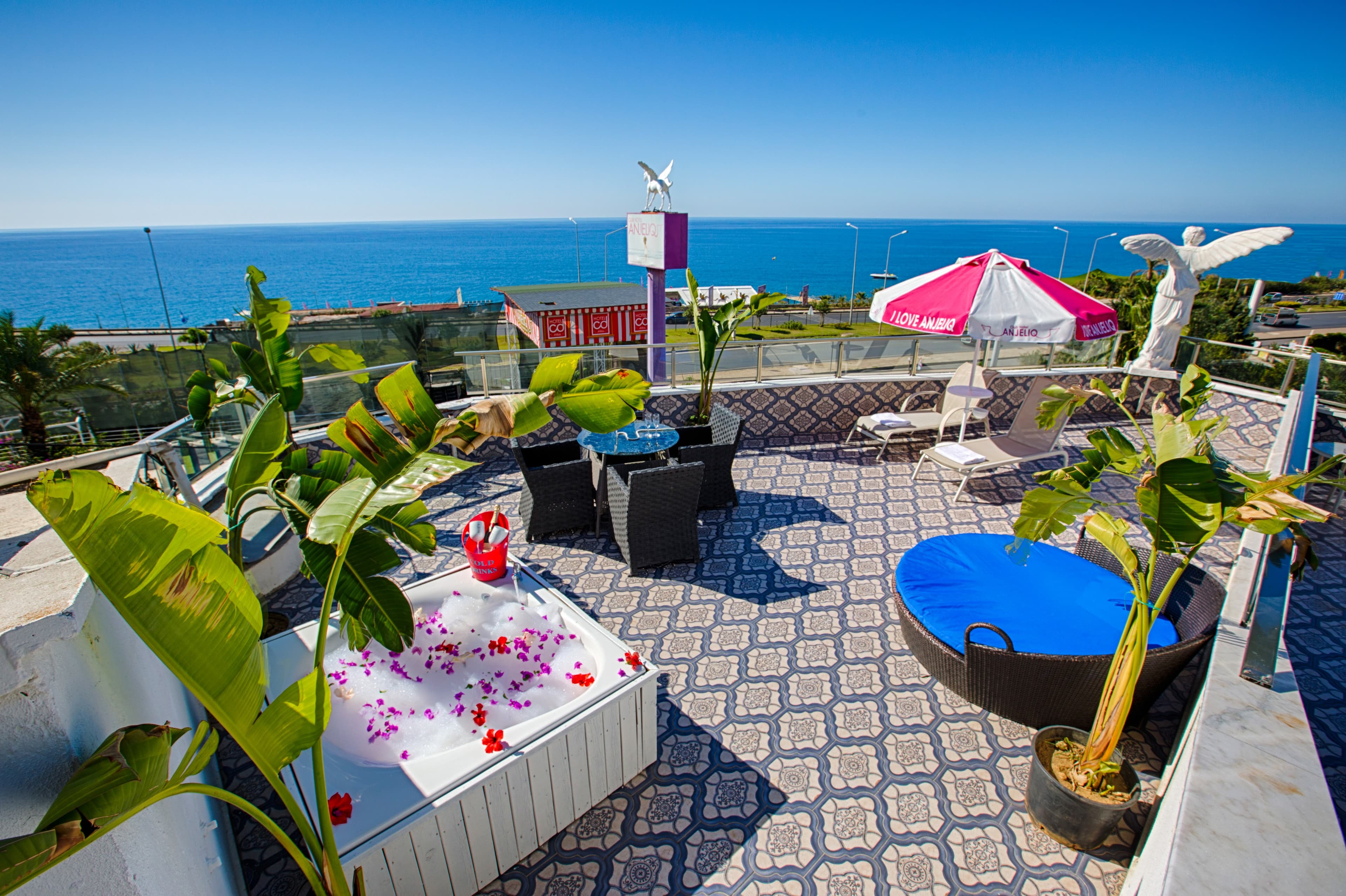 CLUB HOTEL ANJELIQ