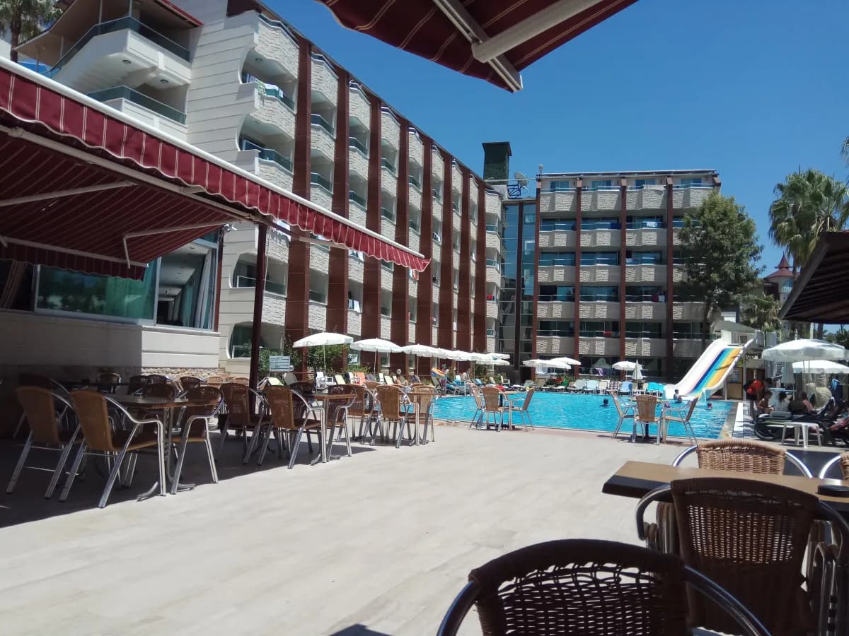 Club Tess Hotel - photo 7