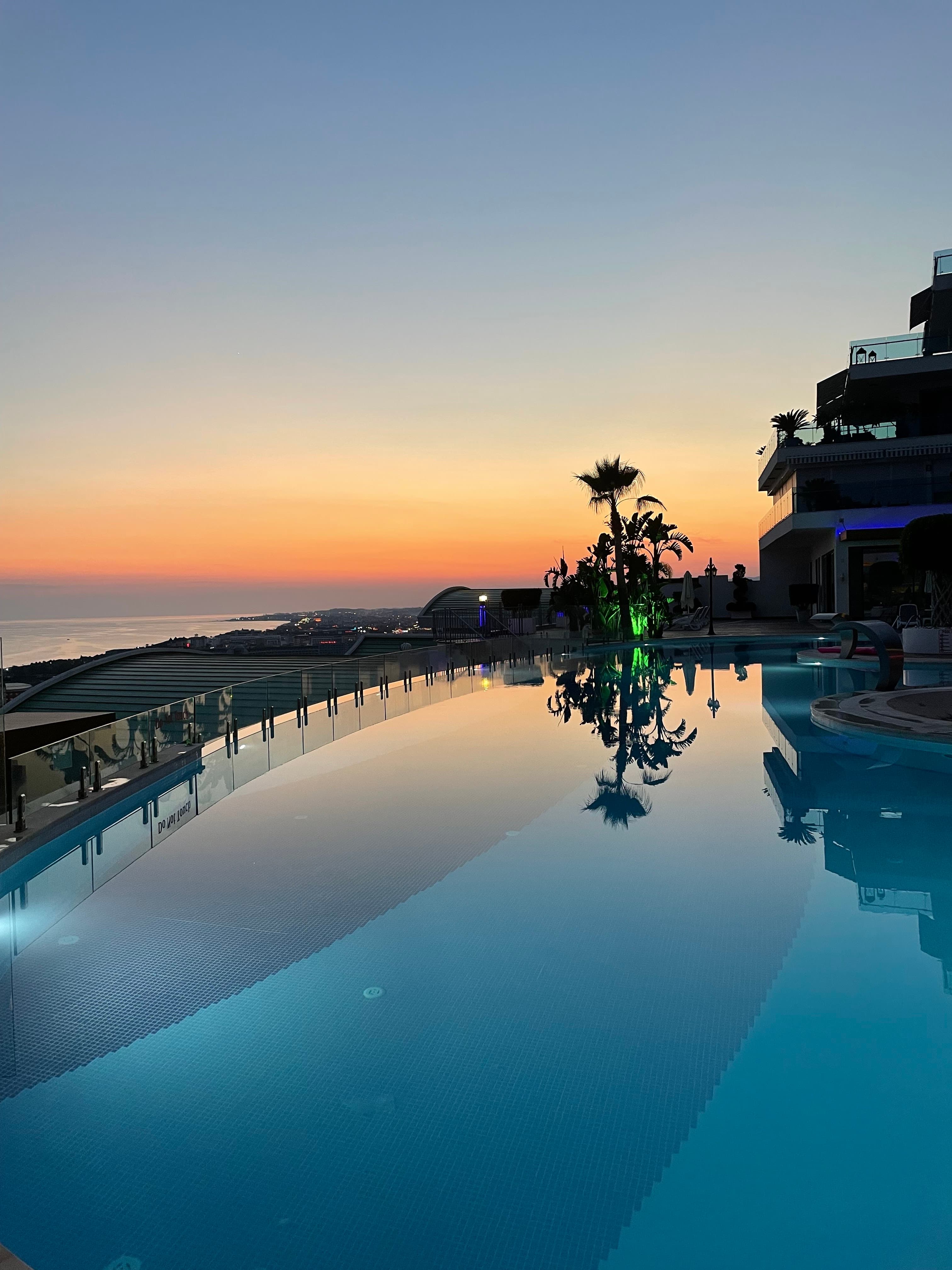Elite Luxury Suite & Spa - photo 9