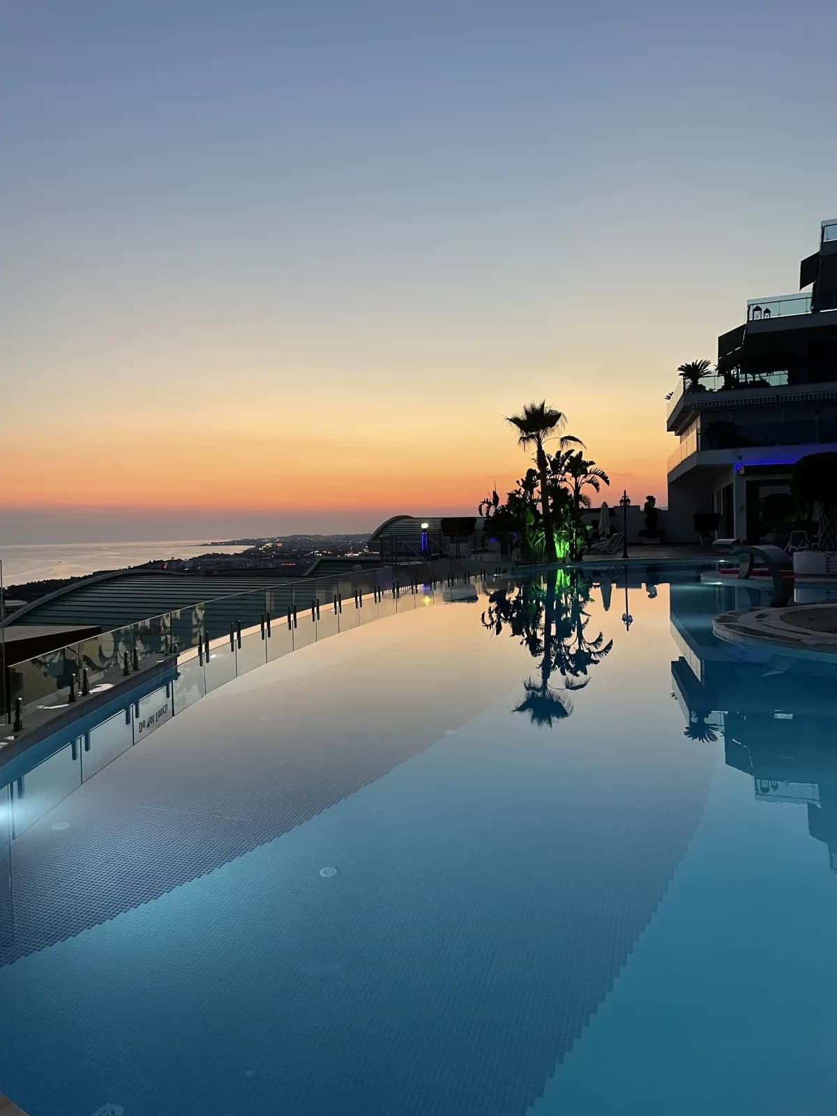 Elite Luxury Suite & Spa - photo 9