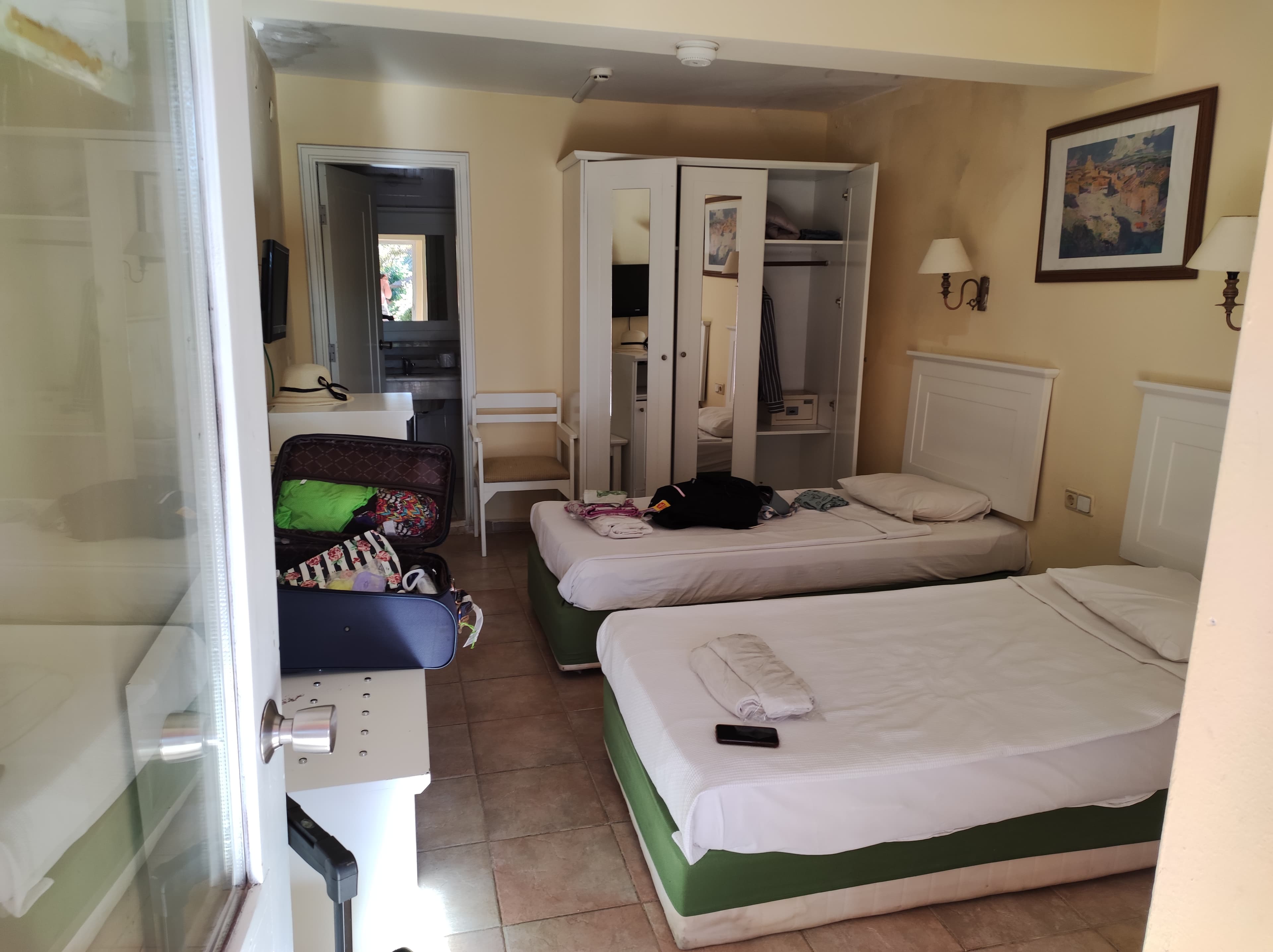 Club Tropical Beach Hotel - photo 2