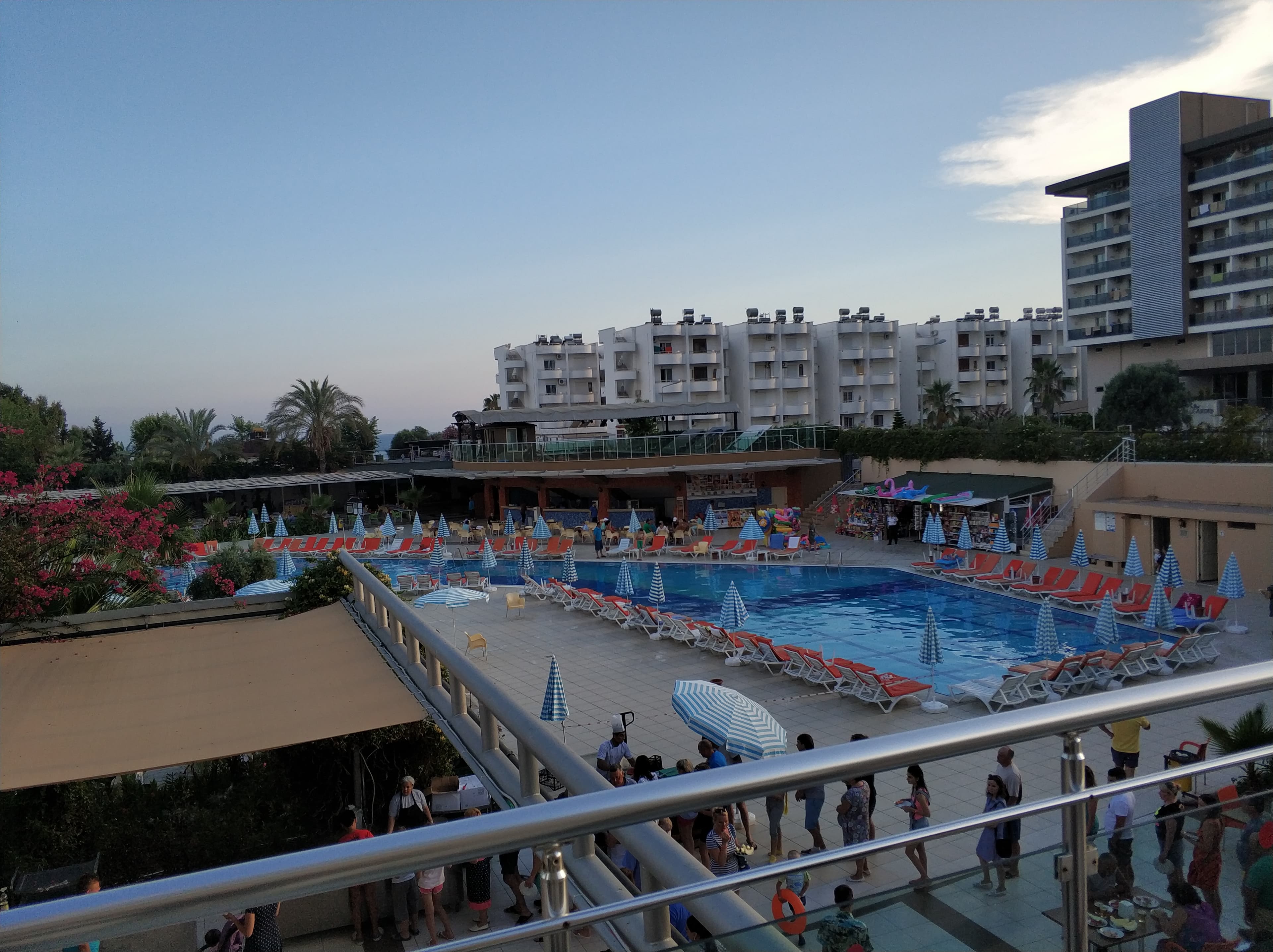Hedef Beach Resort & Spa - photo 9