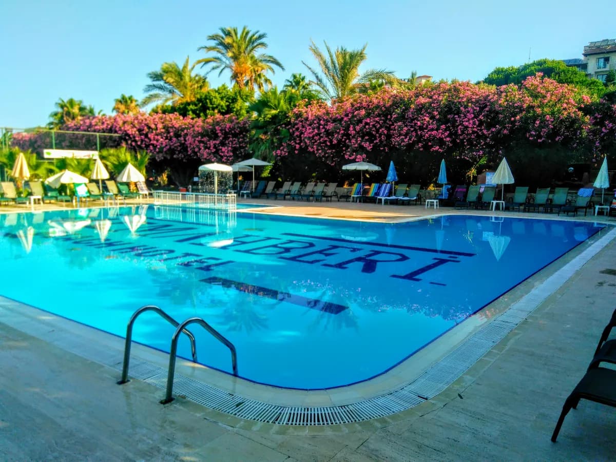 MC Mahberi Beach Hotel - photo 8