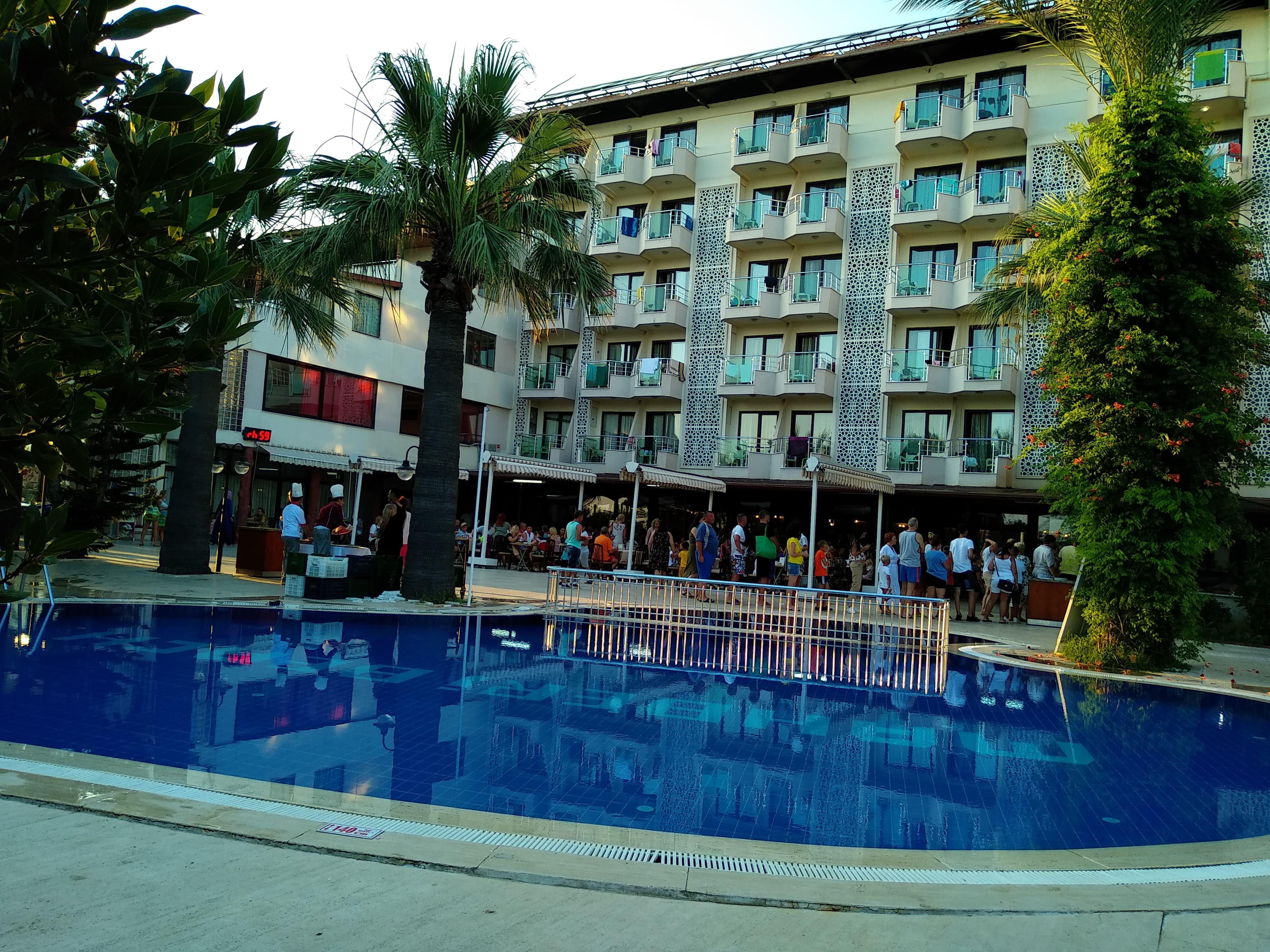MC Mahberi Beach Hotel - photo 10