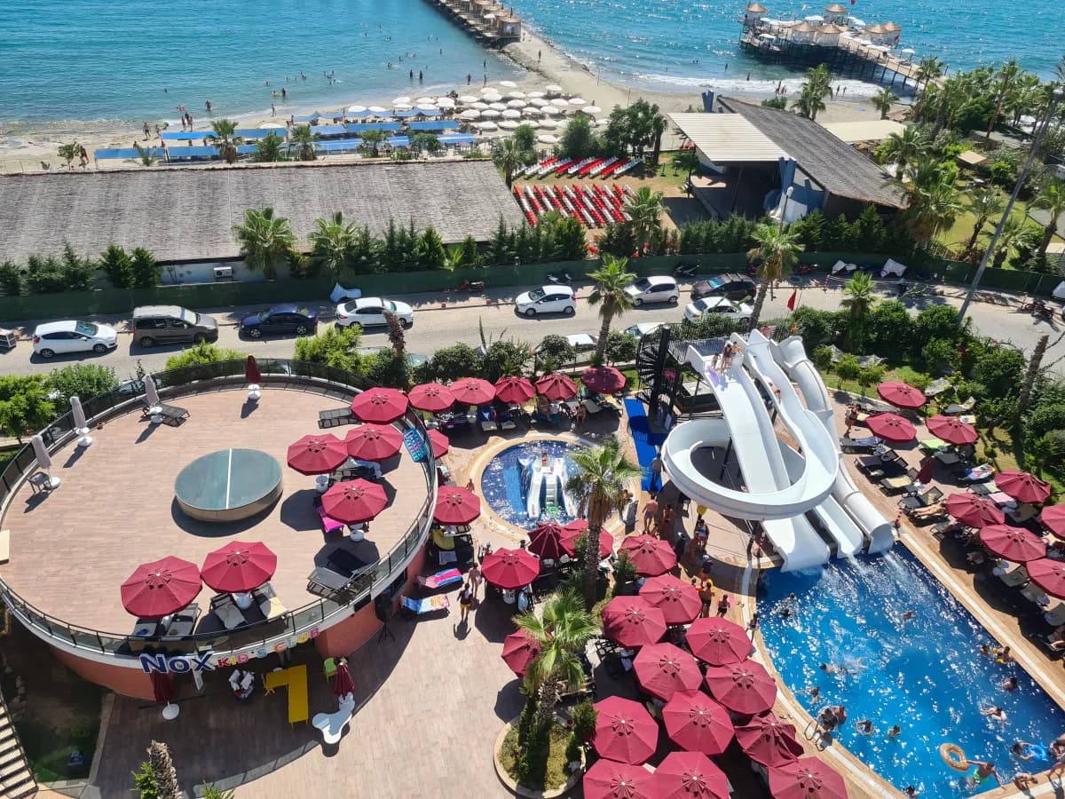 Noxinn Deluxe Hotel - photo 9