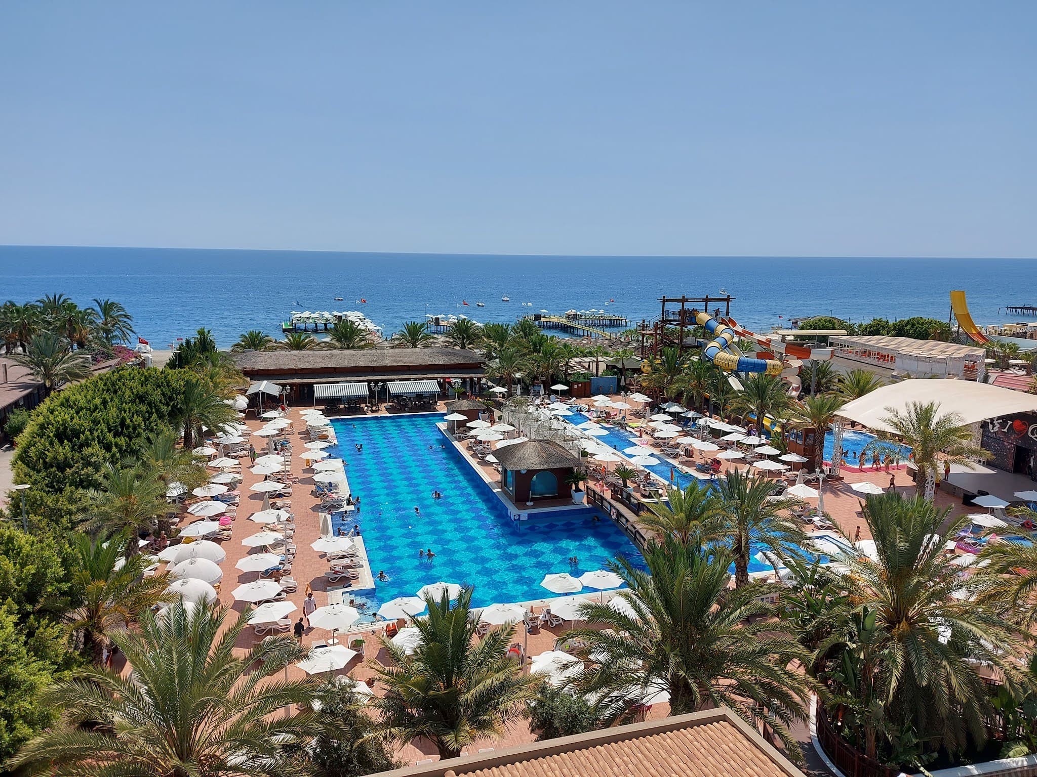 Quattro Beach Spa & Resort - photo 3