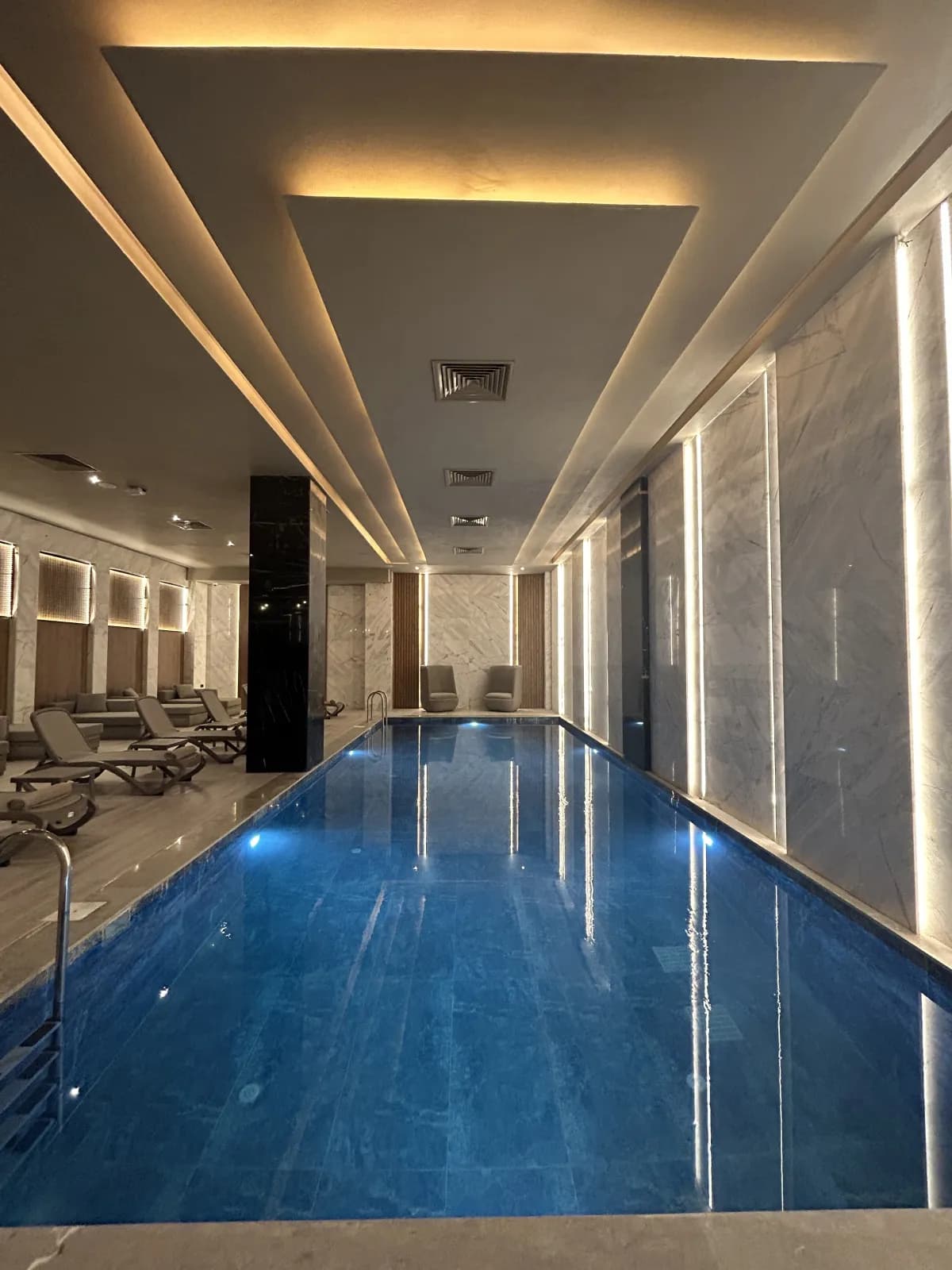 Serenity Queen Hotel - photo 5