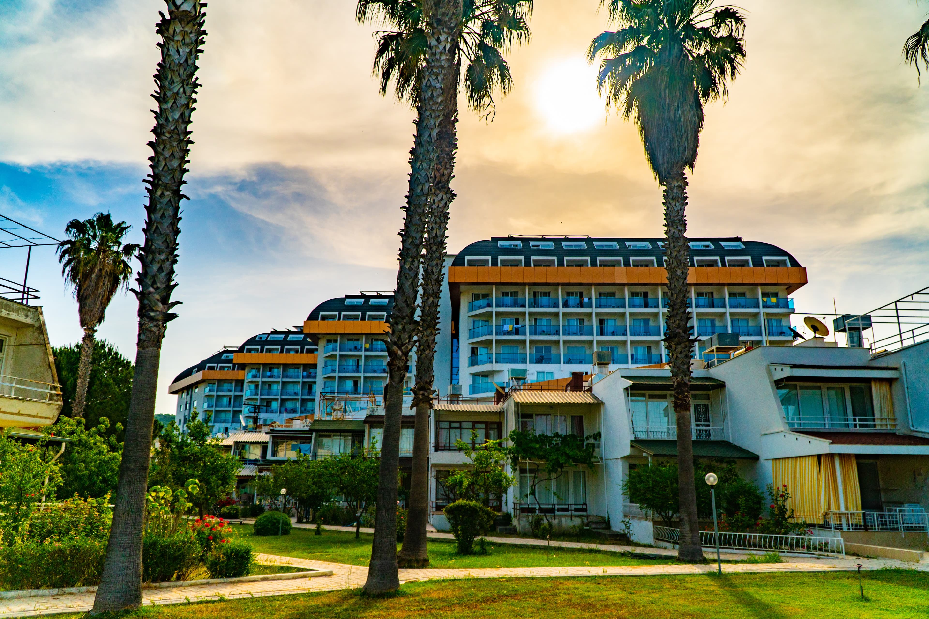 Throne Beach Resort & Spa - photo 10