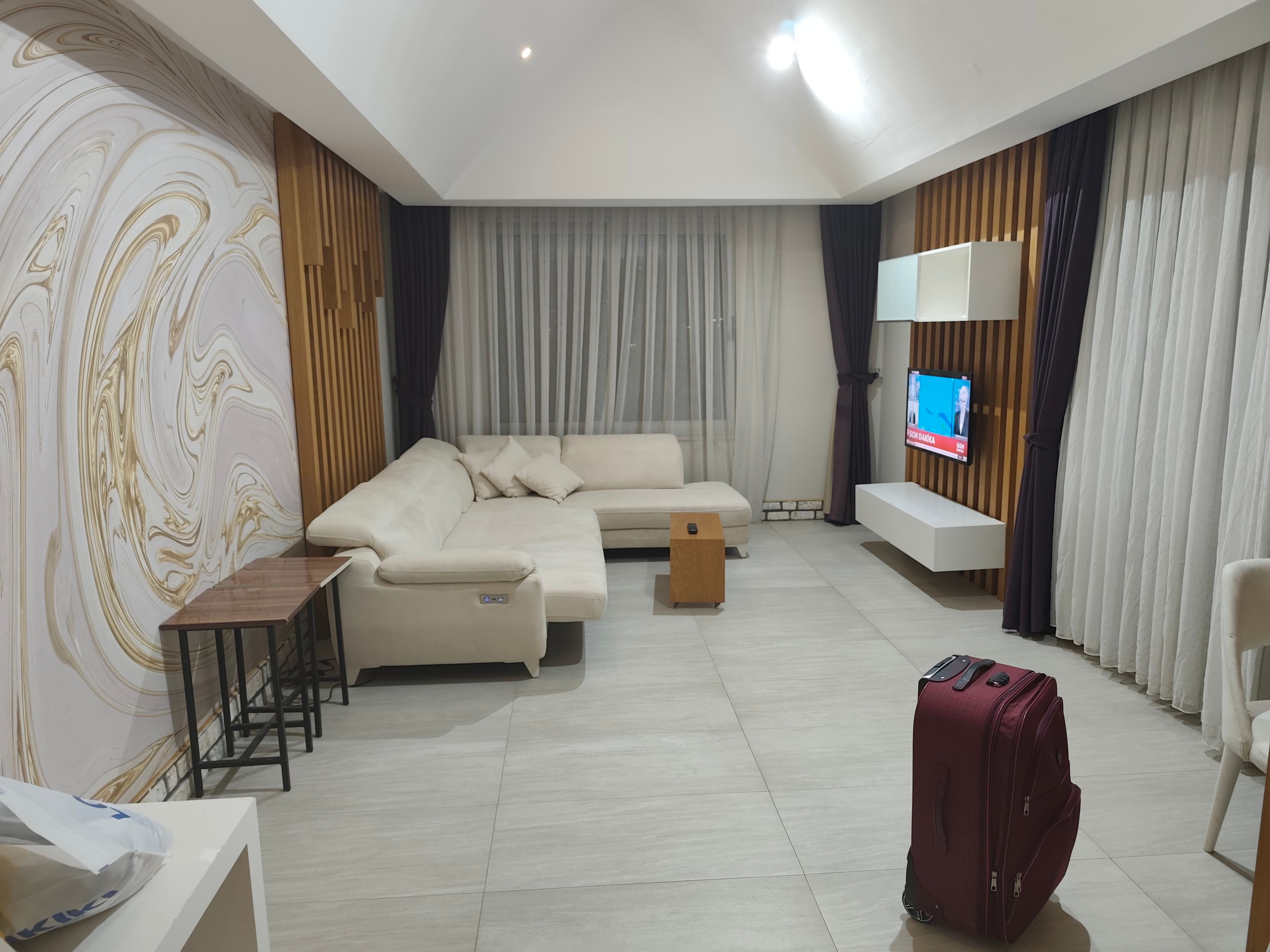 Graf Victor Hotel - photo 2