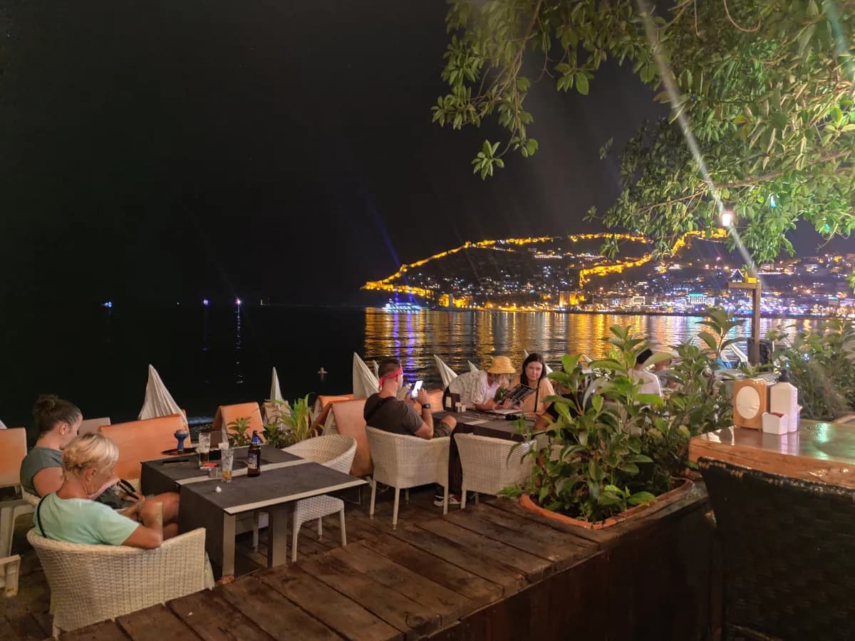 Klas Bistro Hotel Restaurant