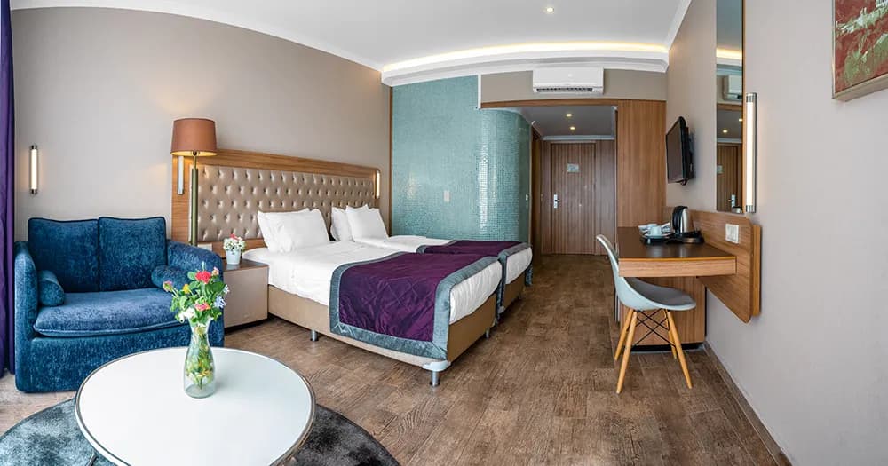 Michell Hotel - photo 2