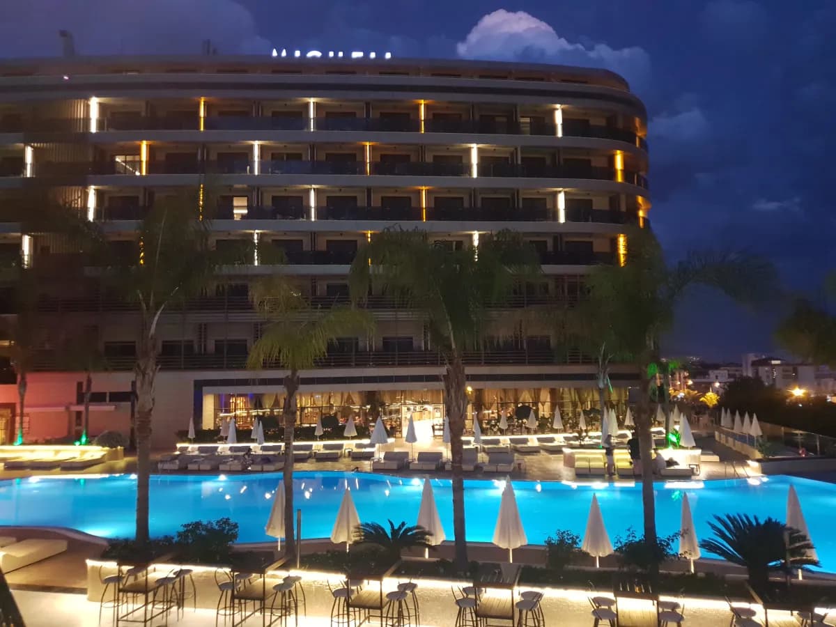 Michell Hotel - photo 8