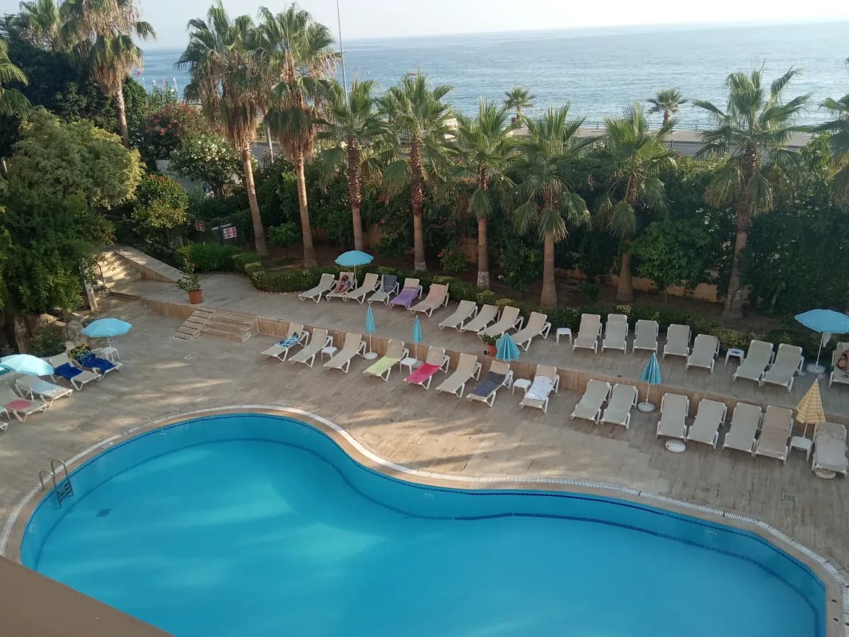 Royal Ideal Beach Hotel - photo 3