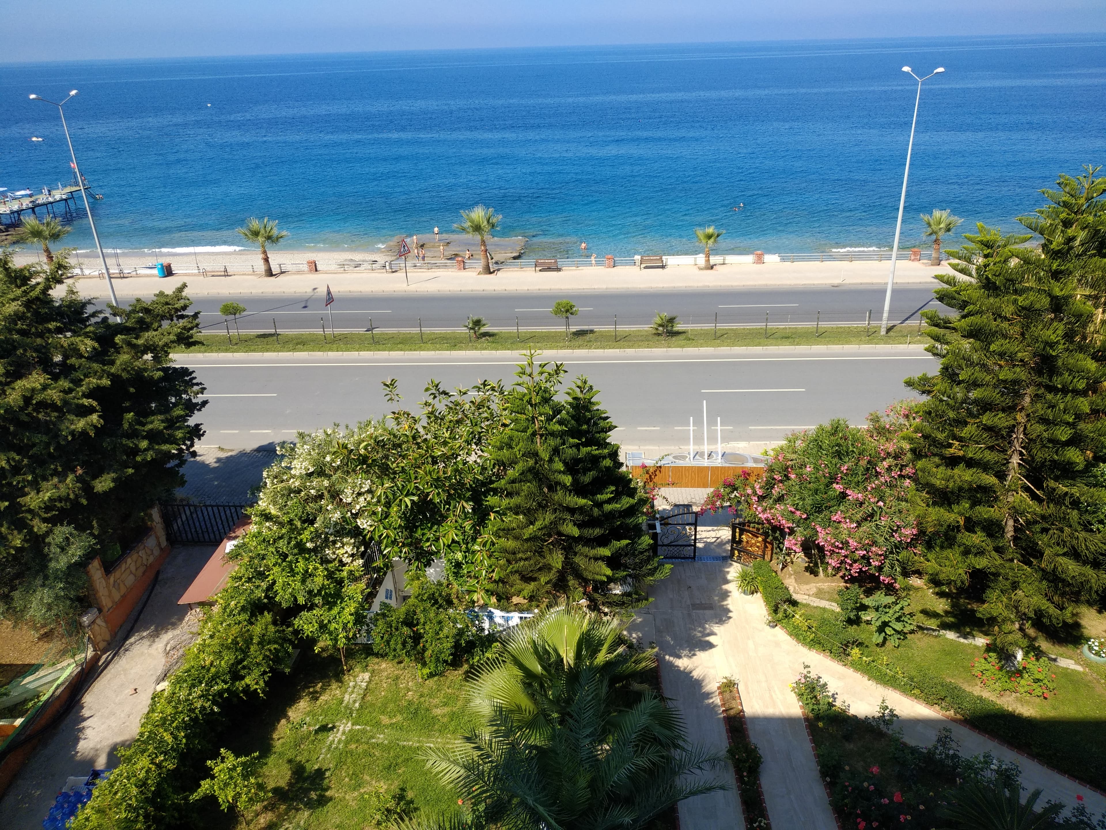 Royal Ideal Beach Hotel - photo 4
