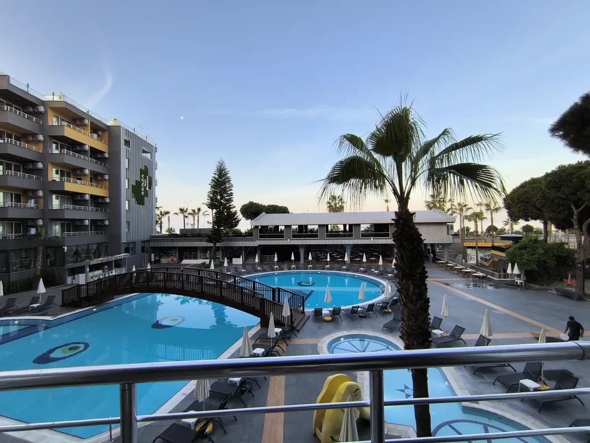 Santana Hotel - photo 3