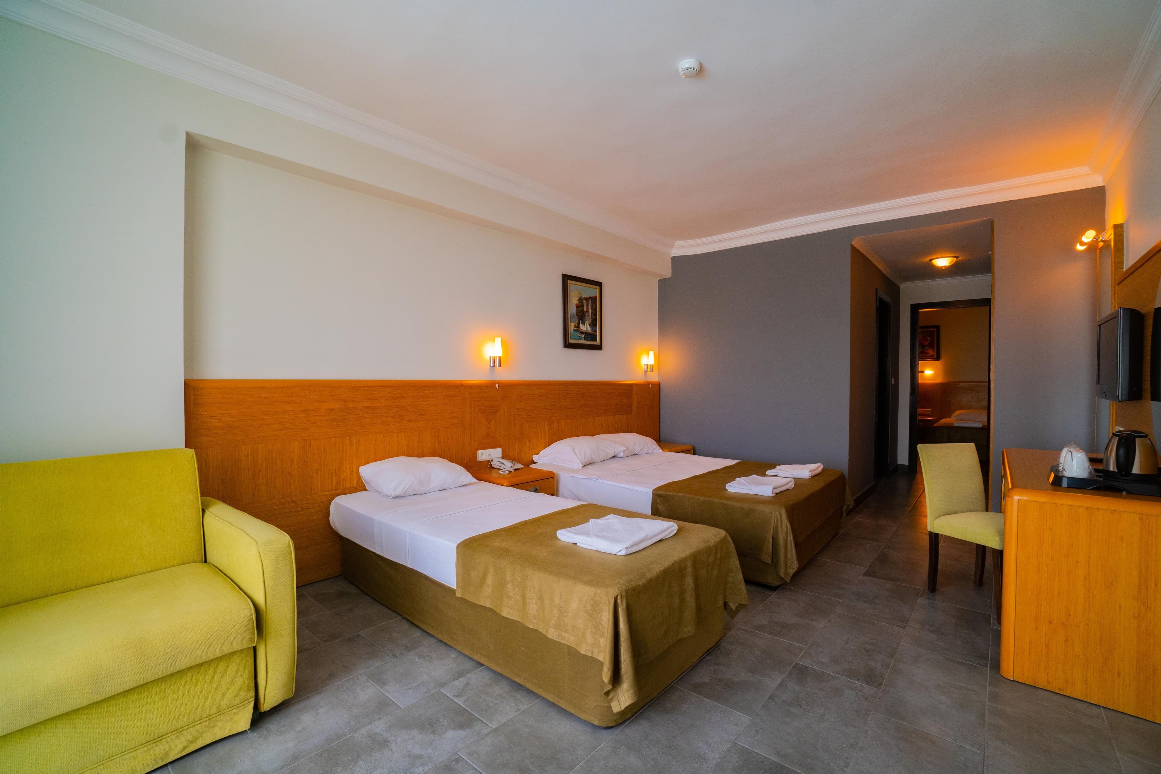 SENZA Grand Santana Hotel - photo 2