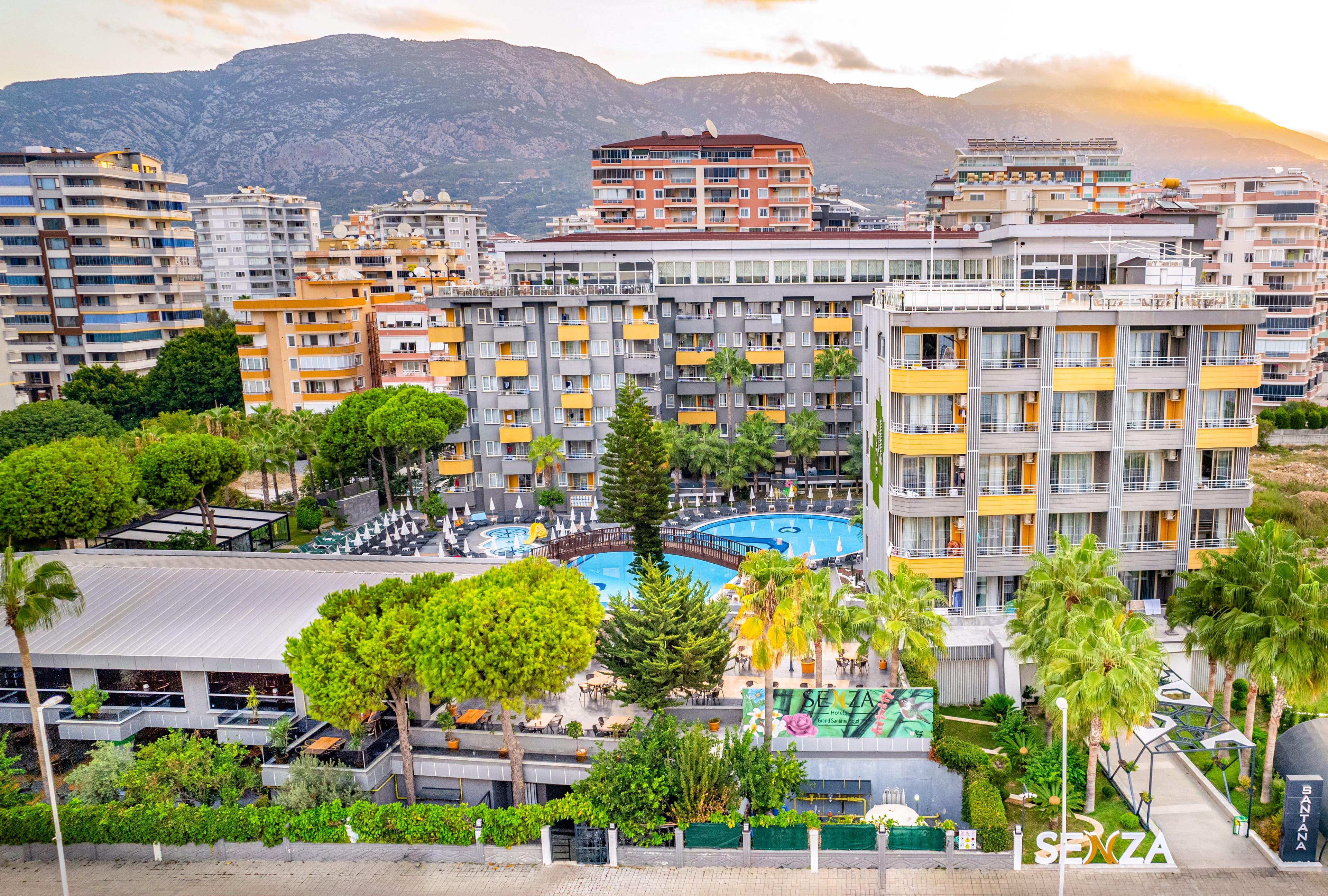 SENZA Grand Santana Hotel - photo 5
