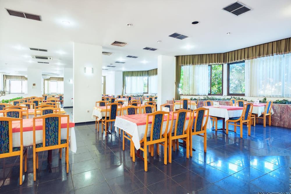 Sunshine Hotel - photo 8