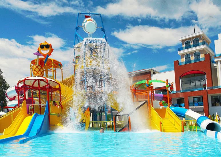 Club Aqua Plaza - photo 3