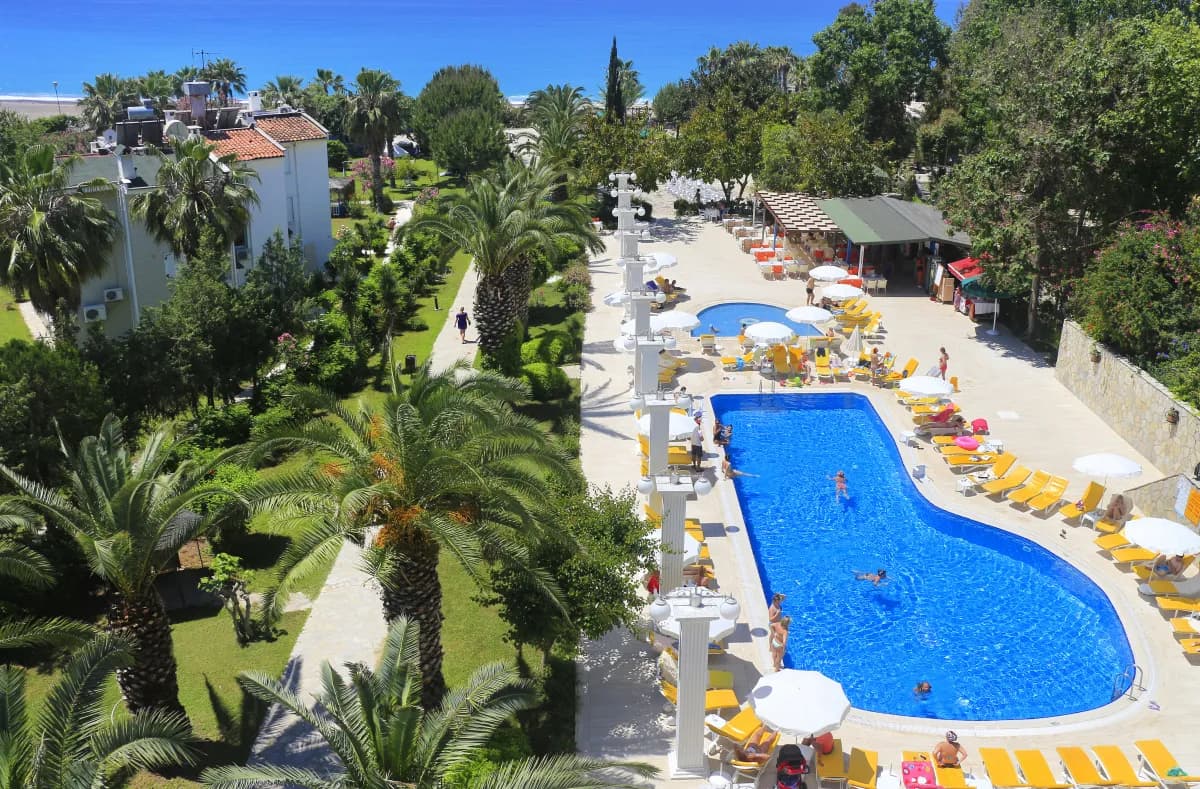 Club Aqua Plaza - photo 6