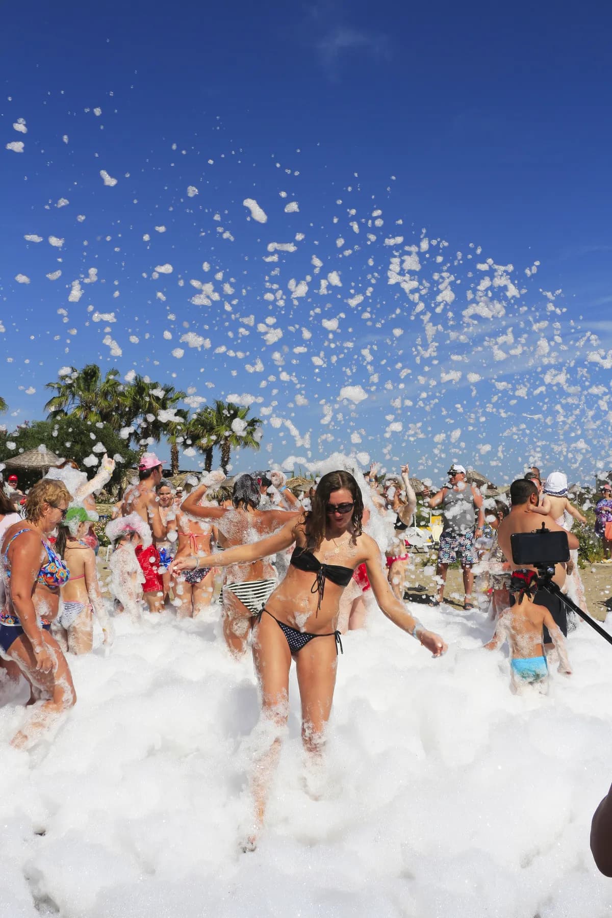 Club Aqua Plaza - photo 9
