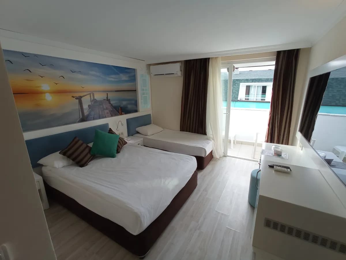 Concordia Celes Hotel - photo 2