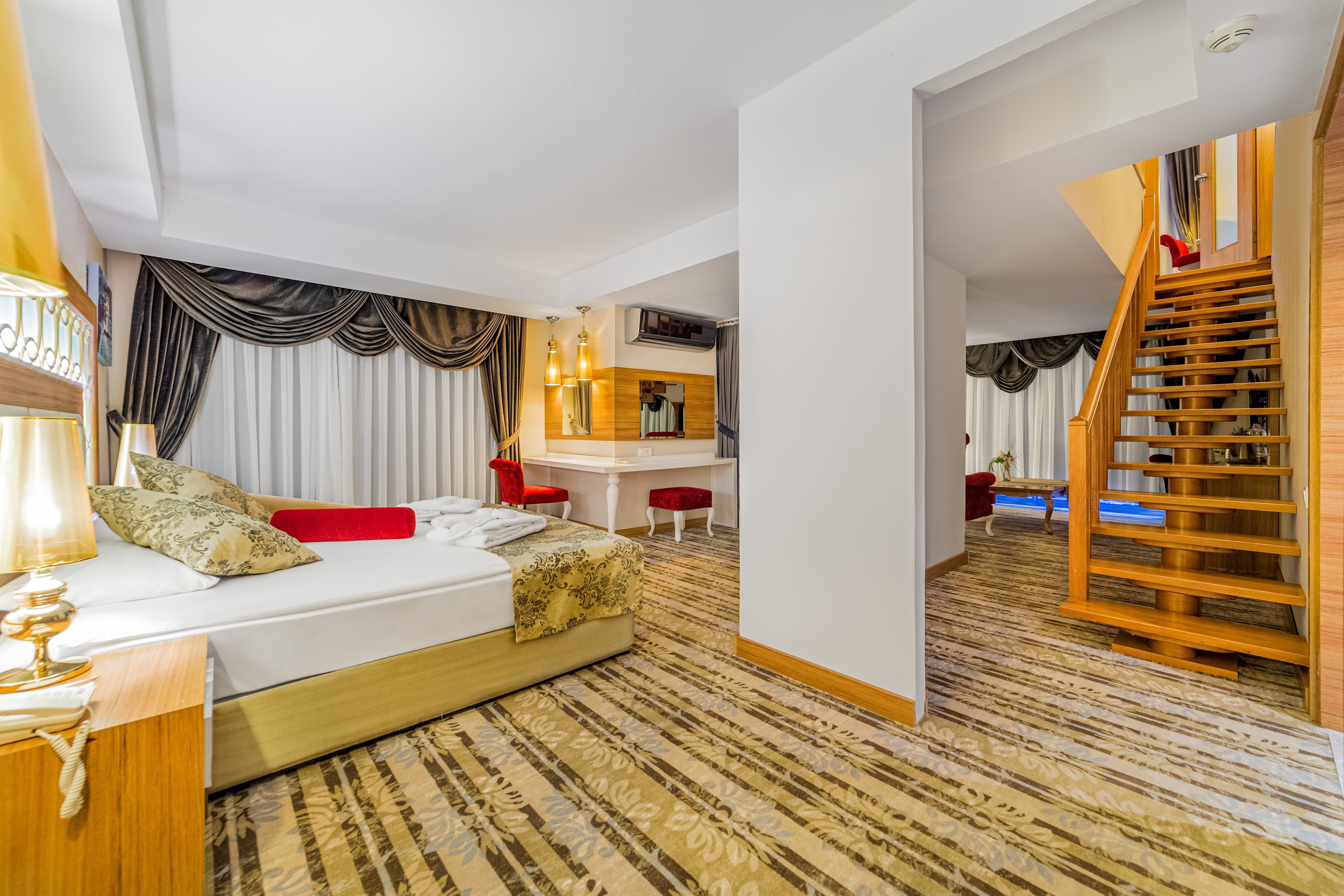 Justiniano Deluxe Resort - photo 2