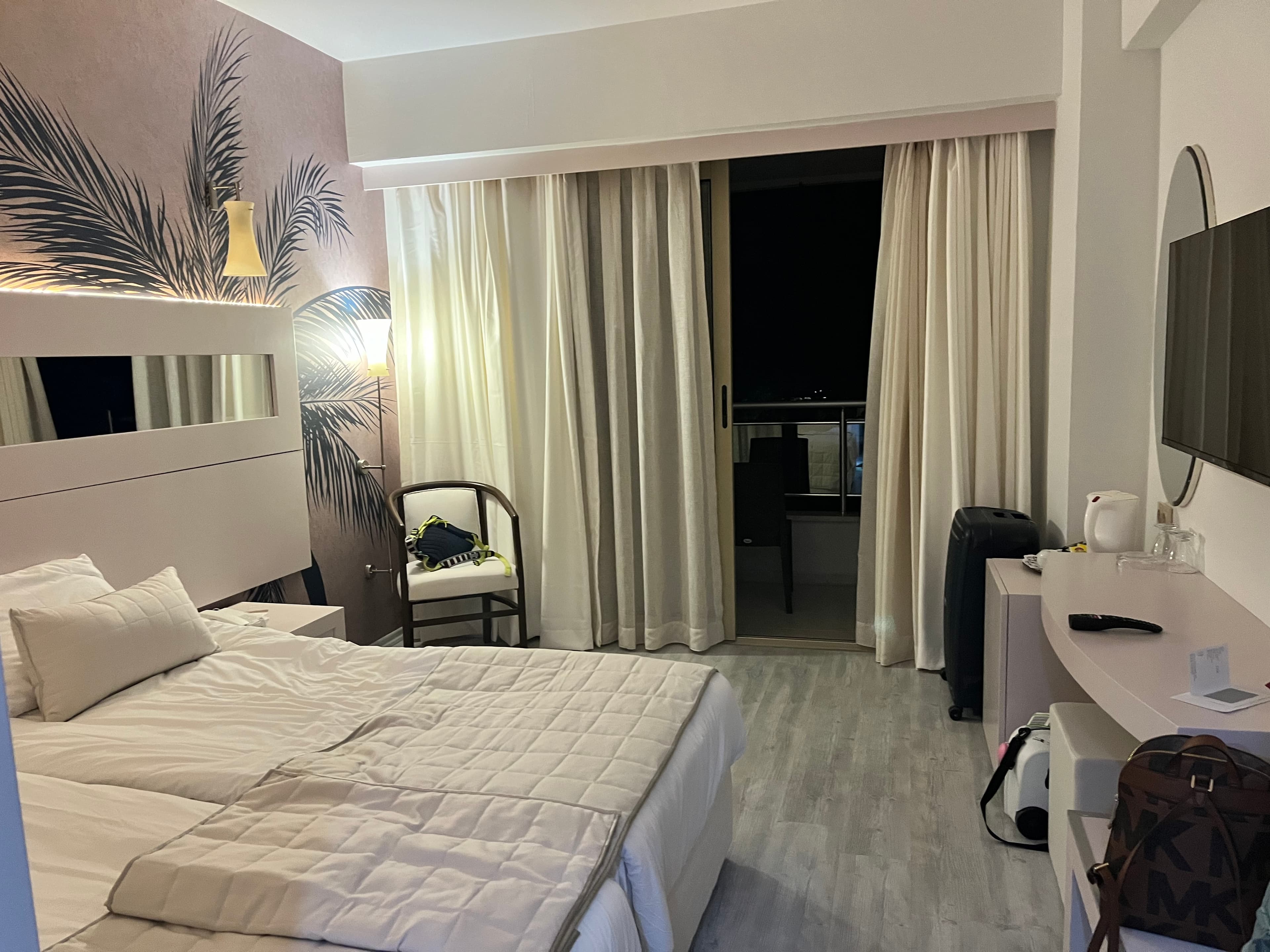 Lycus Beach Hotel - photo 2
