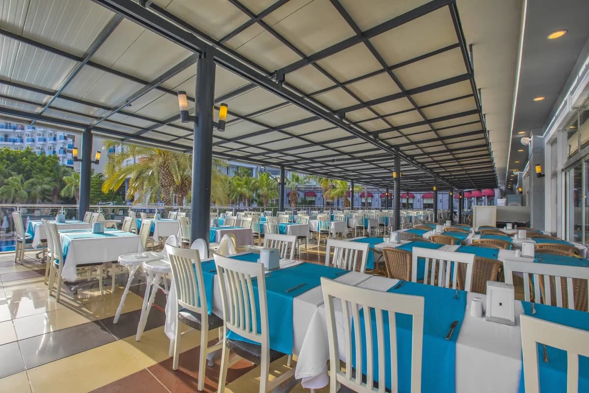 Mira Meridia Beach Hotel - photo 6