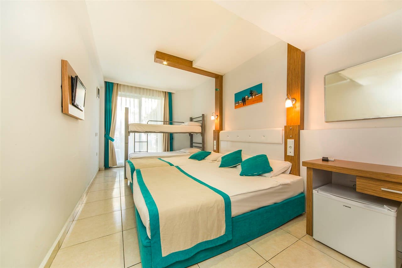 Alissa Garden Hotel - photo 2