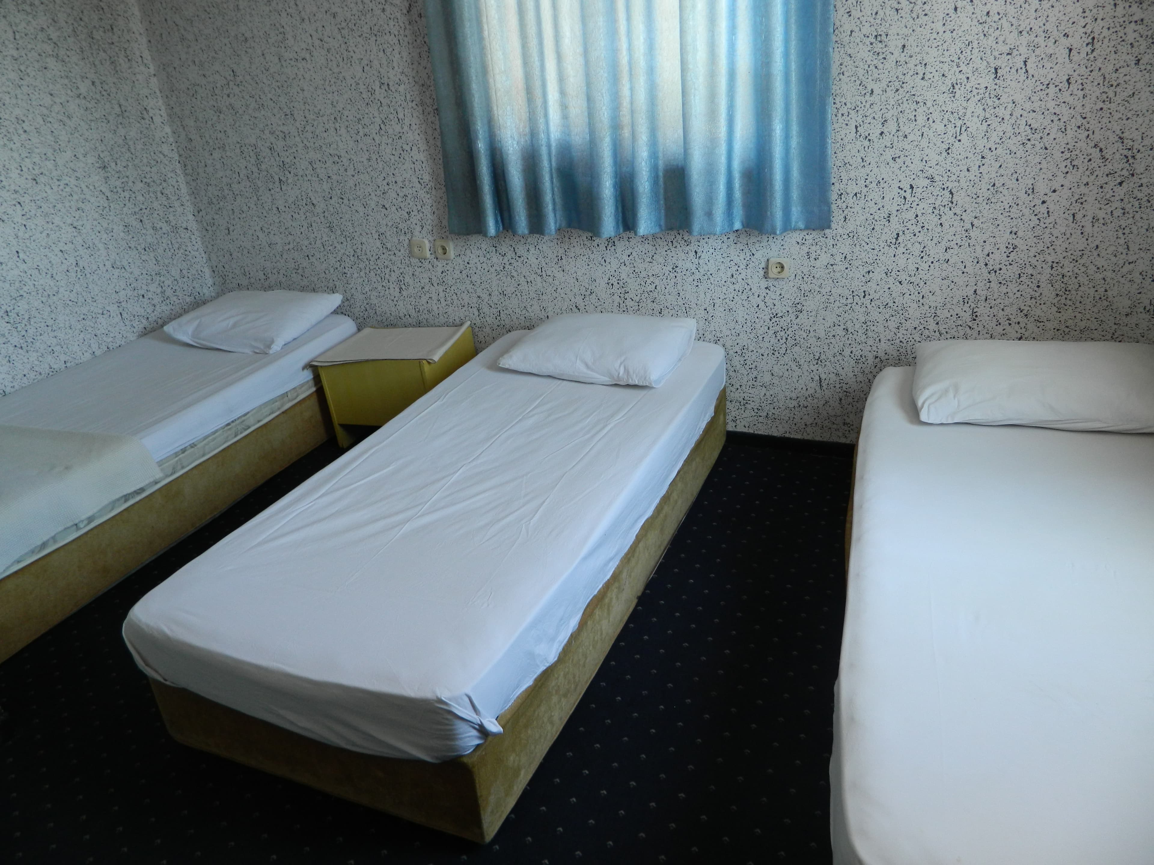 Sunrise Hotel - photo 2