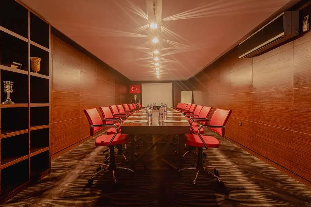 Best Western Plus Khan Hotel - photo 10